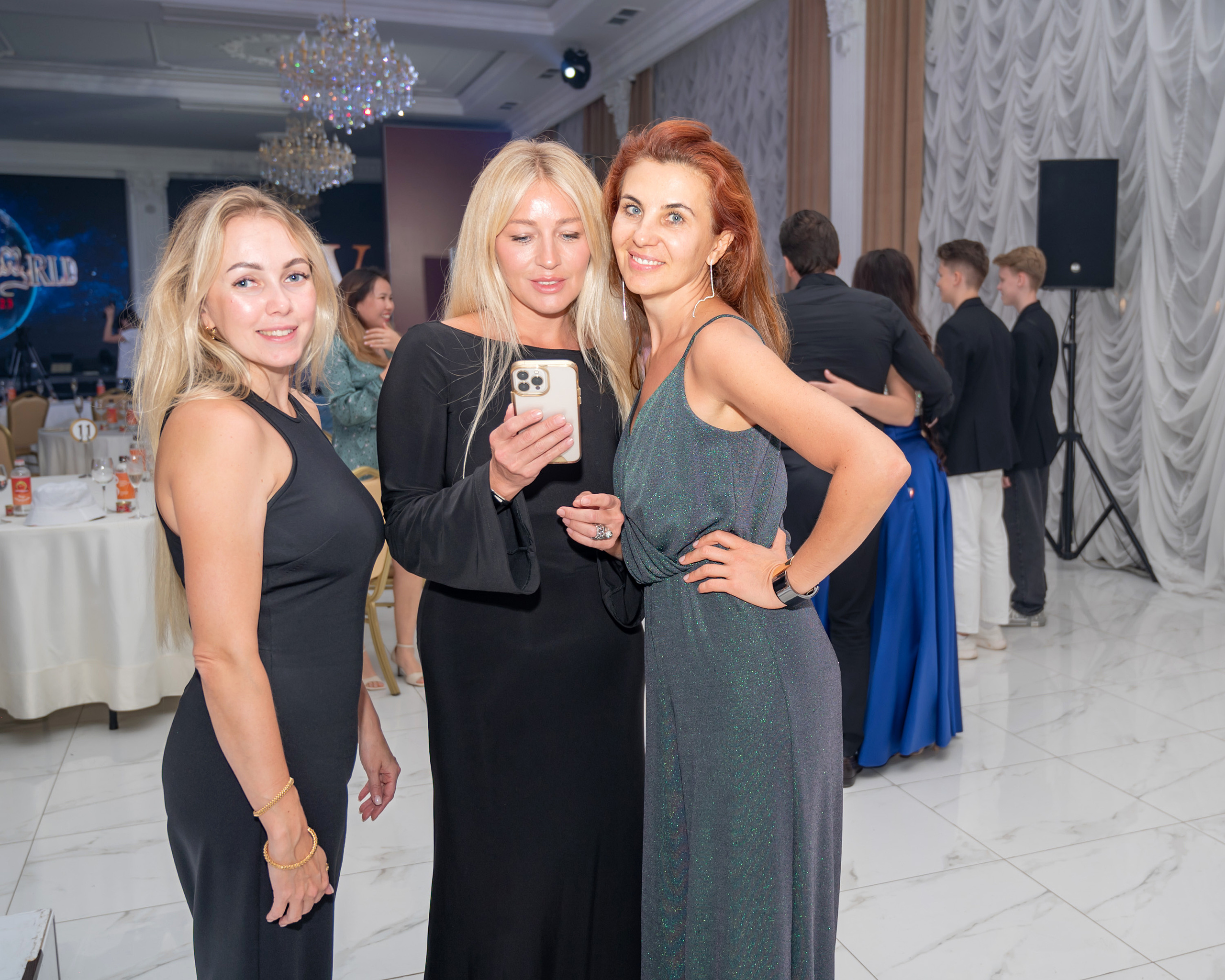 Финал конкурса красоты «LADY WORLD» 23.09.2023 в Сочи. Фотографирую счастливых людей в Сочи