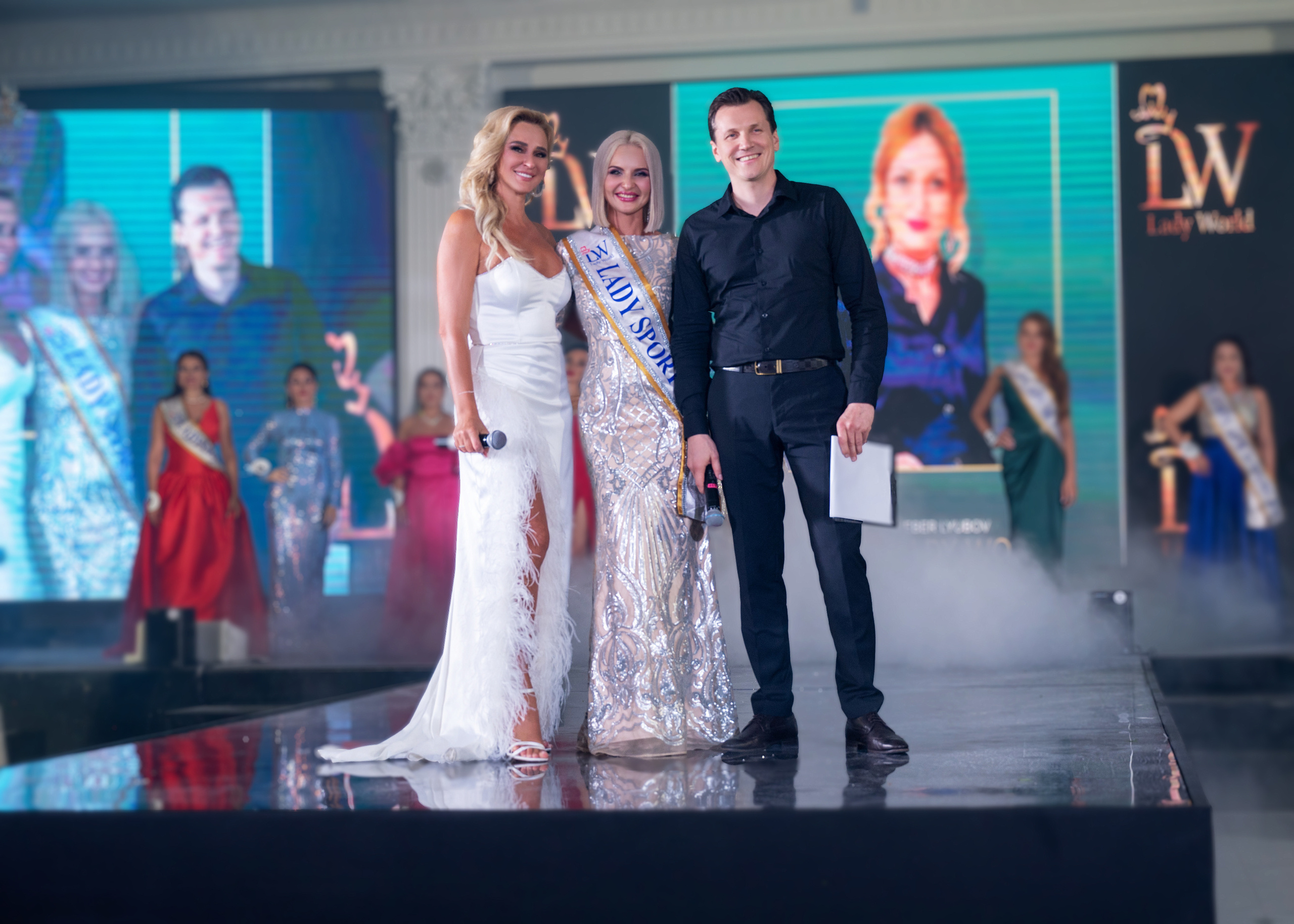 Финал конкурса красоты «LADY WORLD» 23.09.2023 в Сочи. Фотографирую счастливых людей в Сочи