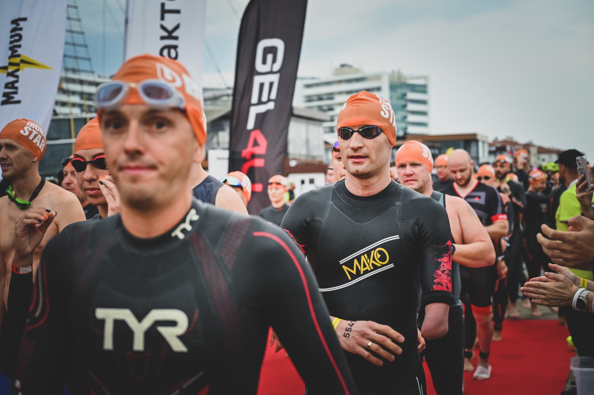 Команда «Орто-Спорт» ДЕНЬ IRONSTAR SPRINT & OLYMPIC SOCHI СИРИУС. Фотографирую счастливых людей в Сочи