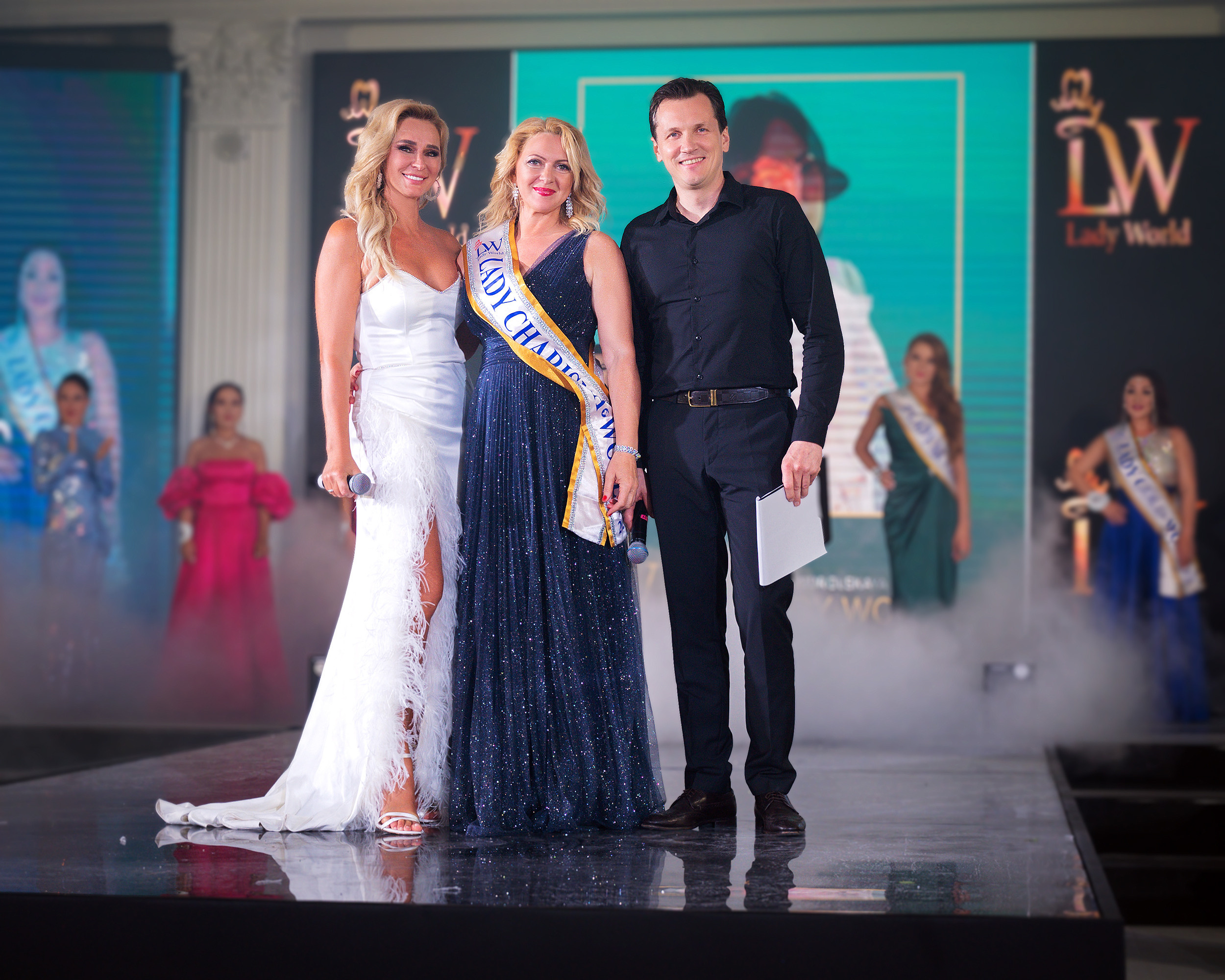 Финал конкурса красоты «LADY WORLD» 23.09.2023 в Сочи. Фотографирую счастливых людей в Сочи