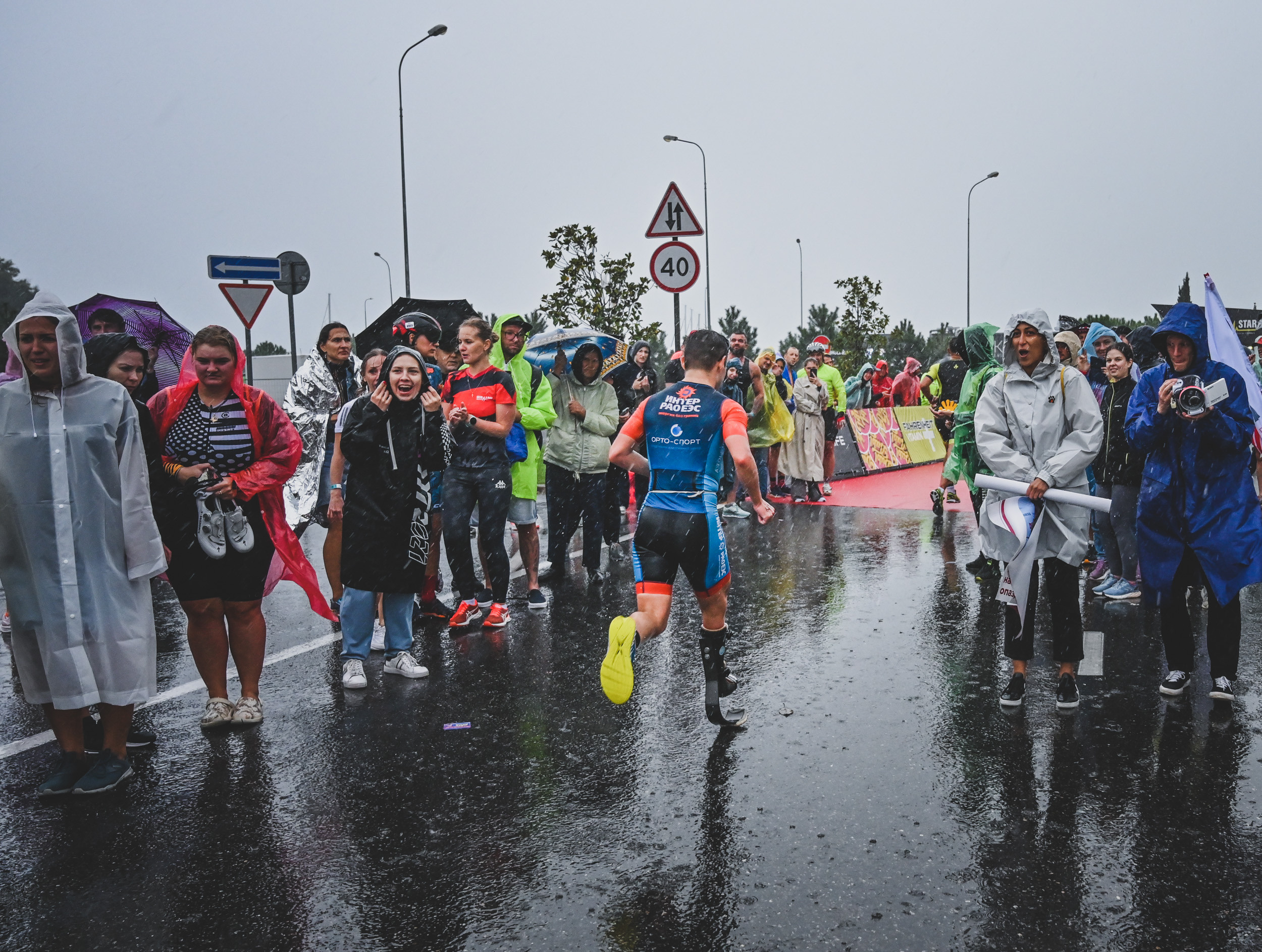 Команда «Орто-Спорт» ДЕНЬ IRONSTAR SPRINT & OLYMPIC SOCHI СИРИУС. Фотографирую счастливых людей в Сочи