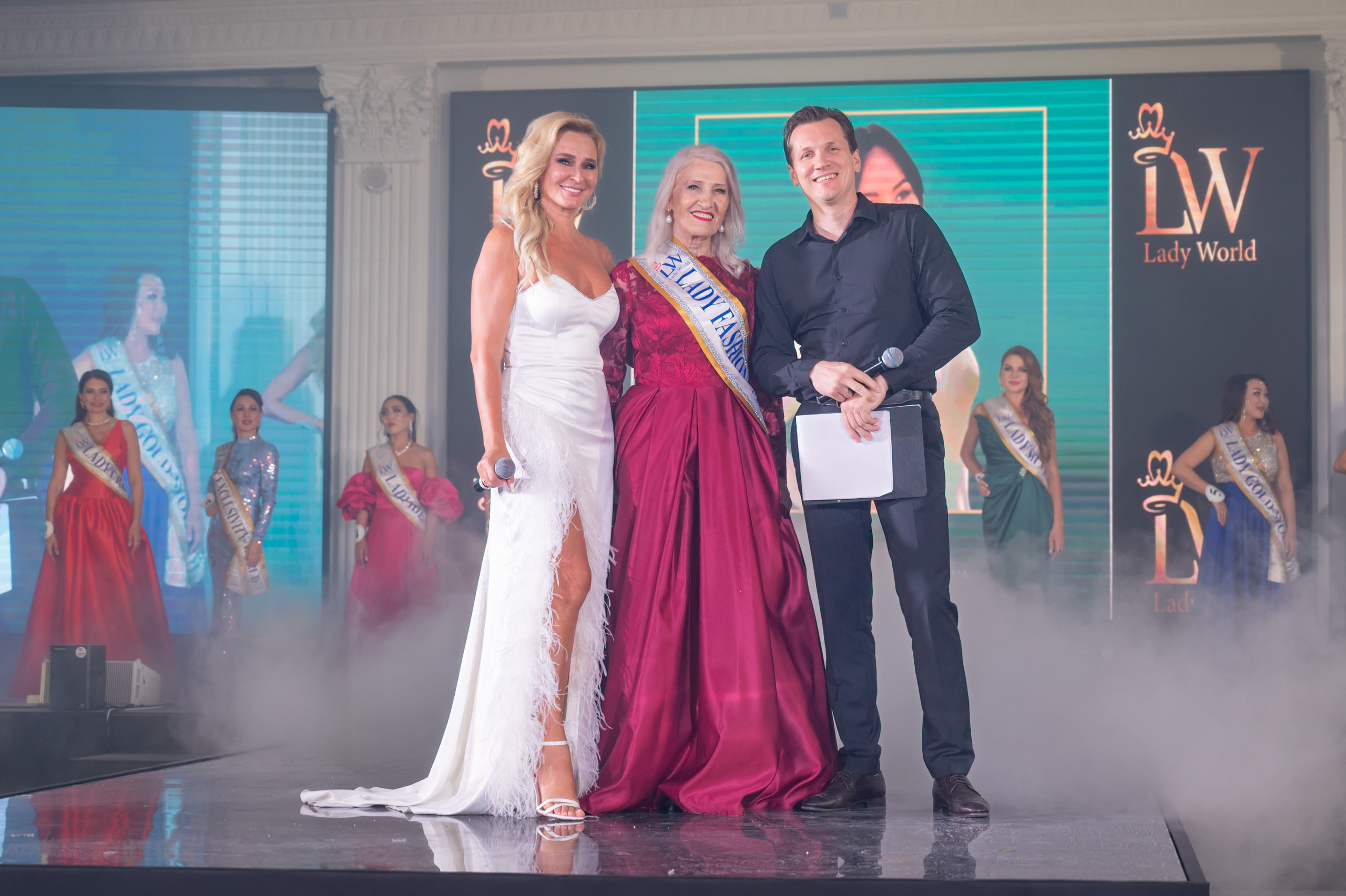 Финал конкурса красоты «LADY WORLD» 23.09.2023 в Сочи. Фотографирую счастливых людей в Сочи