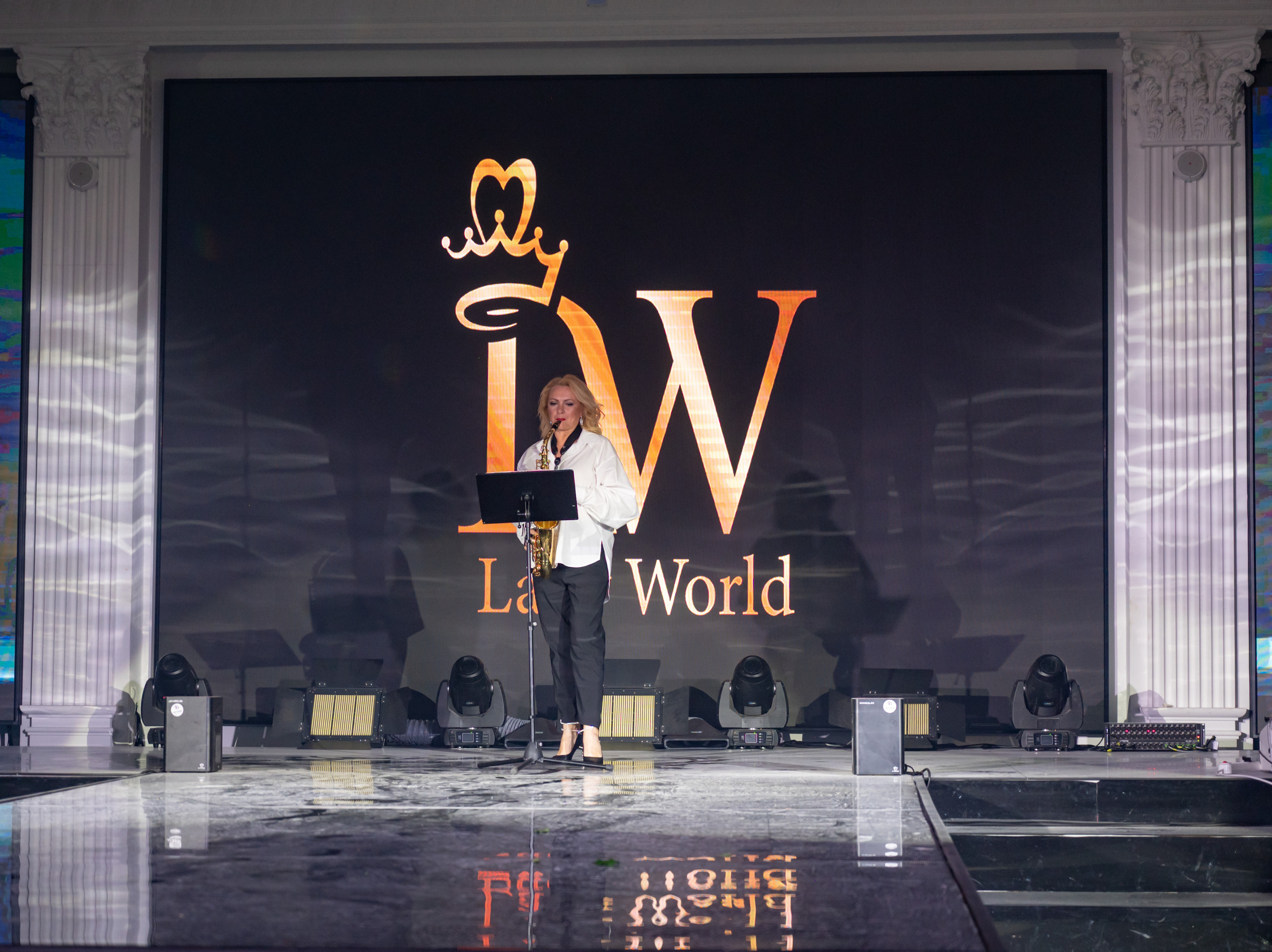 Финал конкурса красоты «LADY WORLD» 23.09.2023 в Сочи. Фотографирую счастливых людей в Сочи