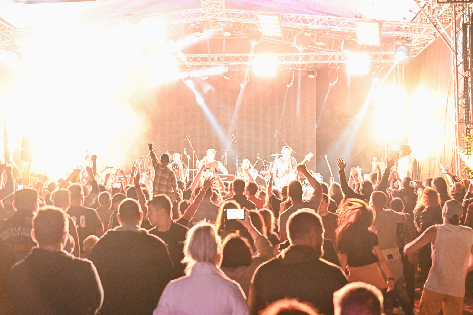 «БЕЗПОНТОВ» 27 МАЯ 2023. Фотографирую счастливых людей в Сочи