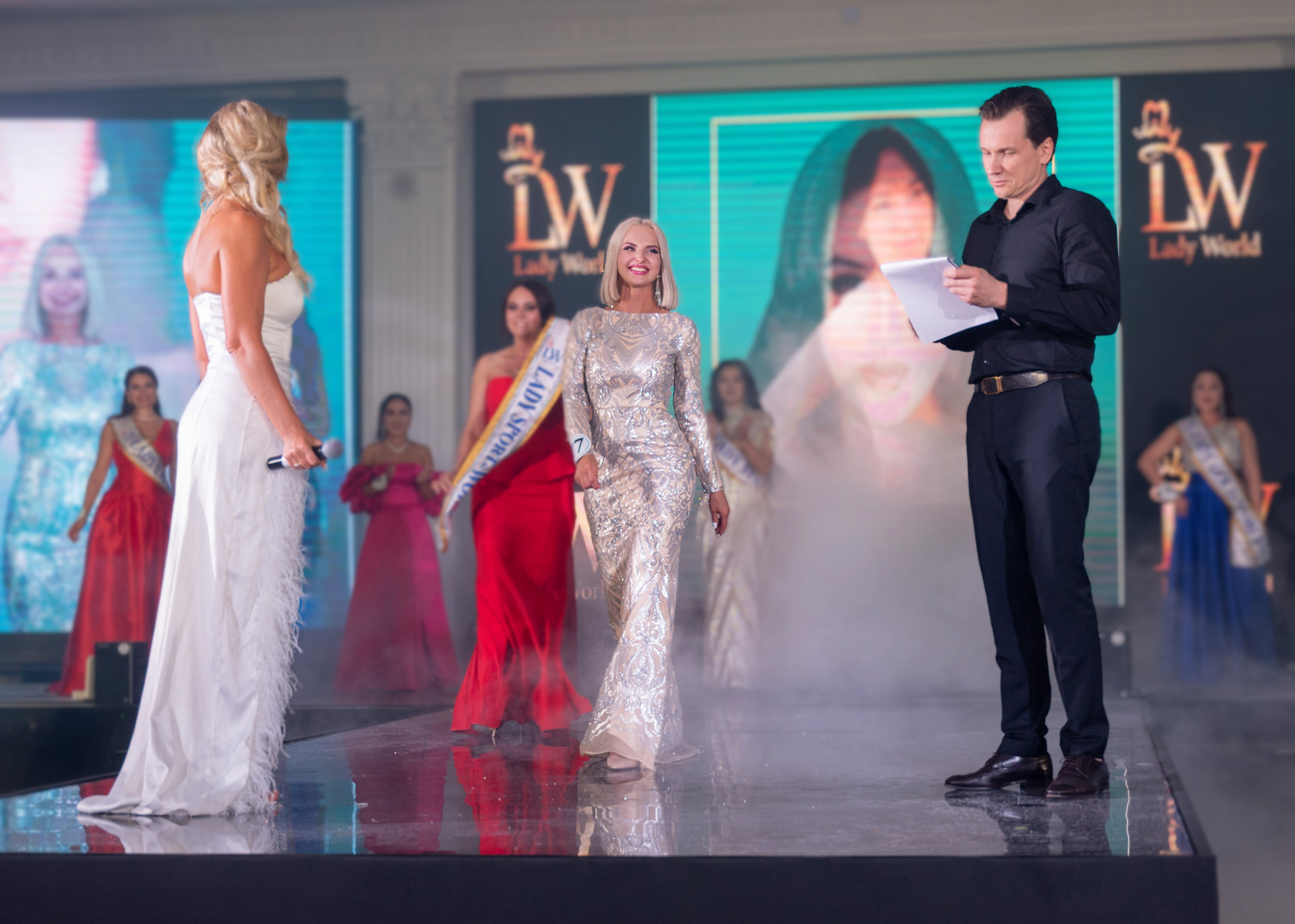 Финал конкурса красоты «LADY WORLD» 23.09.2023 в Сочи. Фотографирую счастливых людей в Сочи