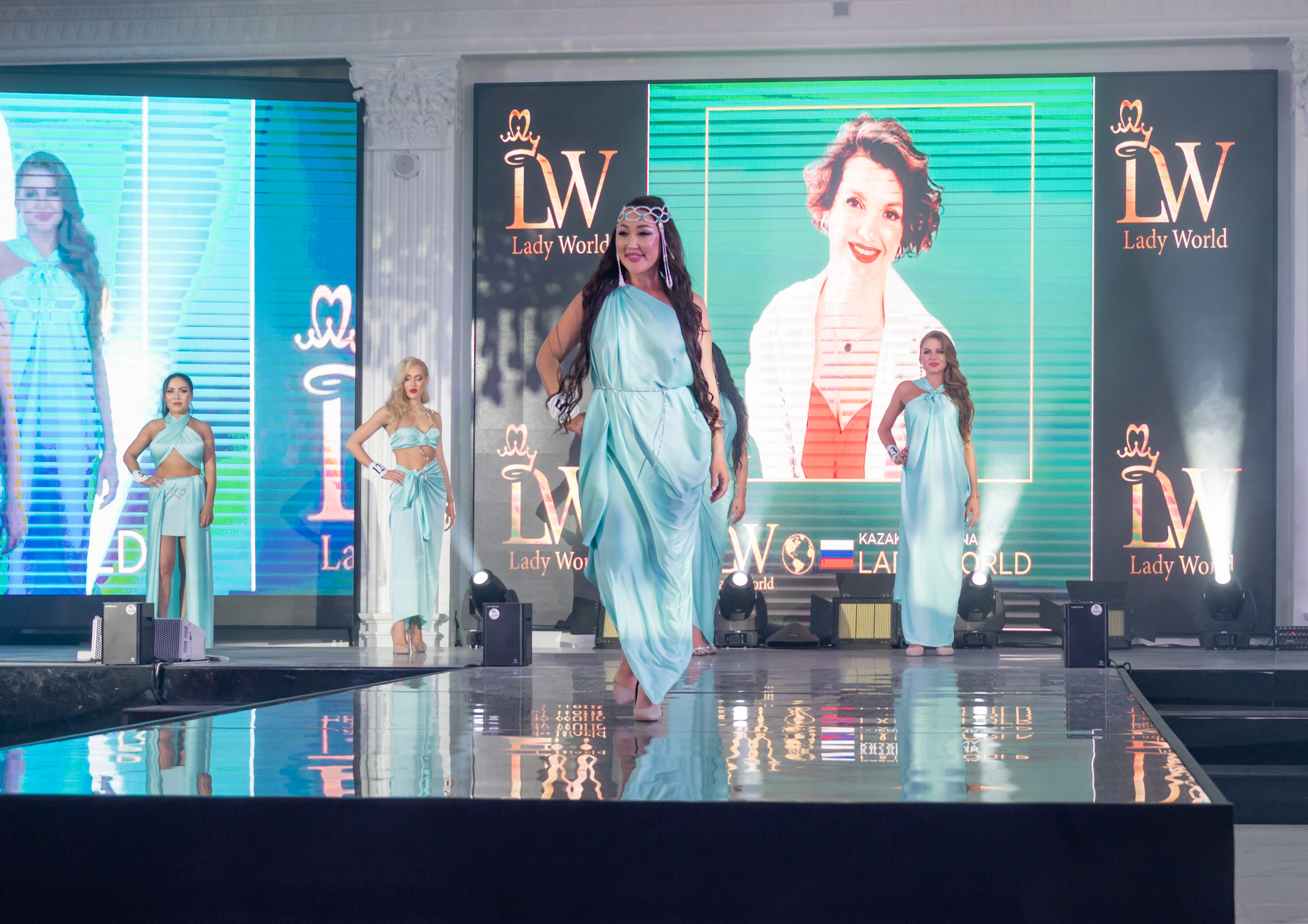 Финал конкурса красоты «LADY WORLD» 23.09.2023 в Сочи. Фотографирую счастливых людей в Сочи