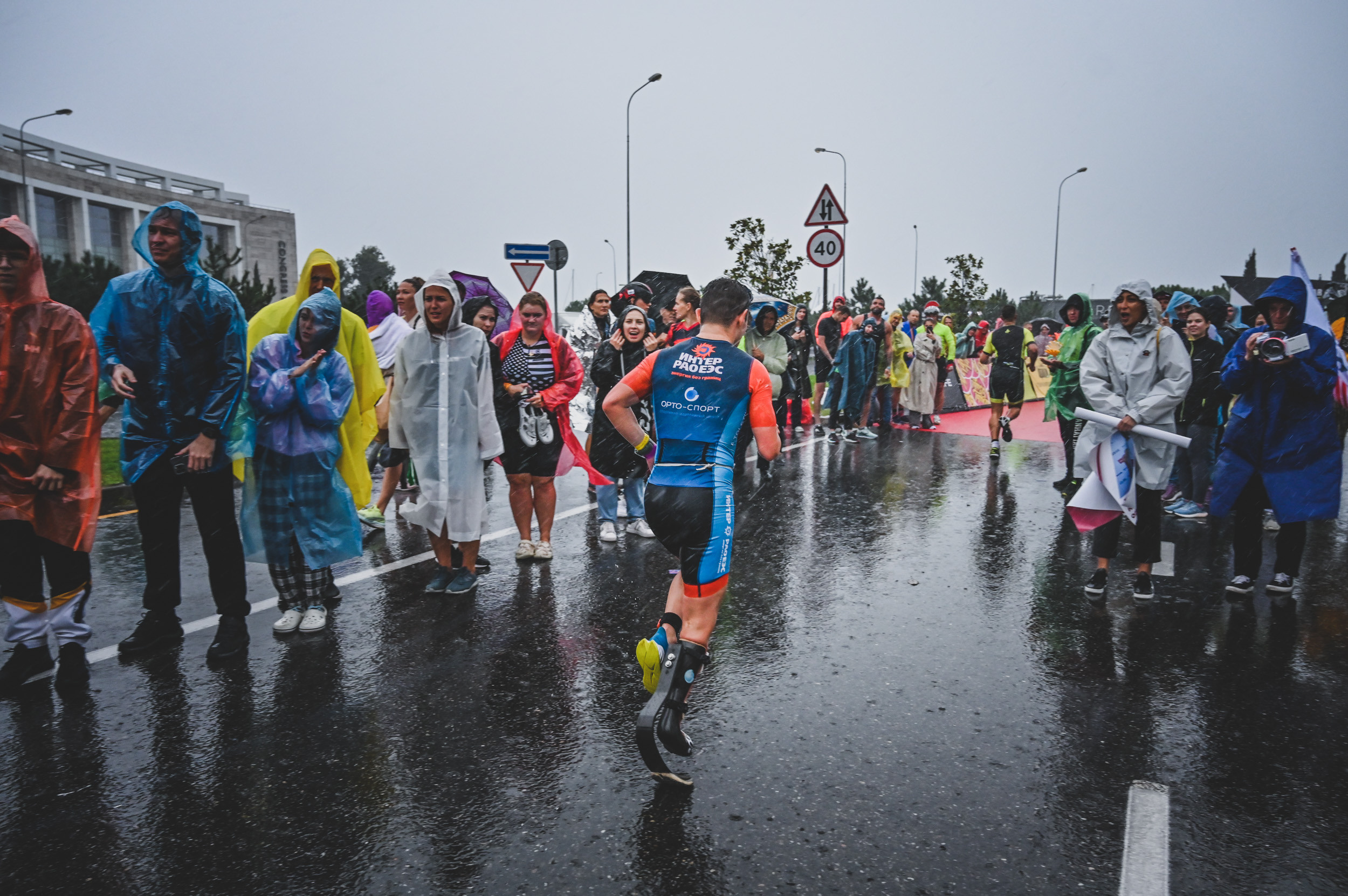 Команда «Орто-Спорт» ДЕНЬ IRONSTAR SPRINT & OLYMPIC SOCHI СИРИУС. Фотографирую счастливых людей в Сочи