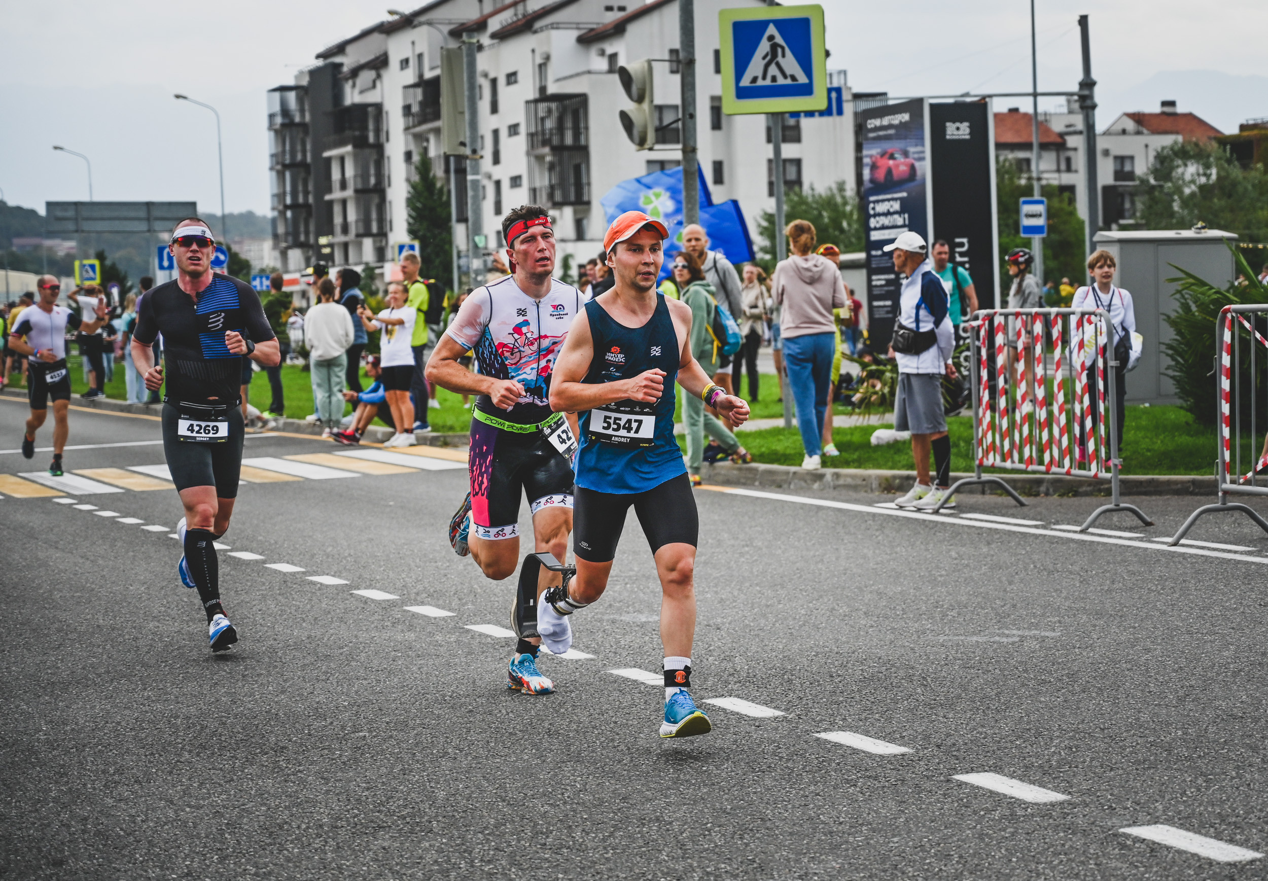 Команда «Орто-Спорт» ДЕНЬ IRONSTAR SPRINT & OLYMPIC SOCHI СИРИУС. Фотографирую счастливых людей в Сочи