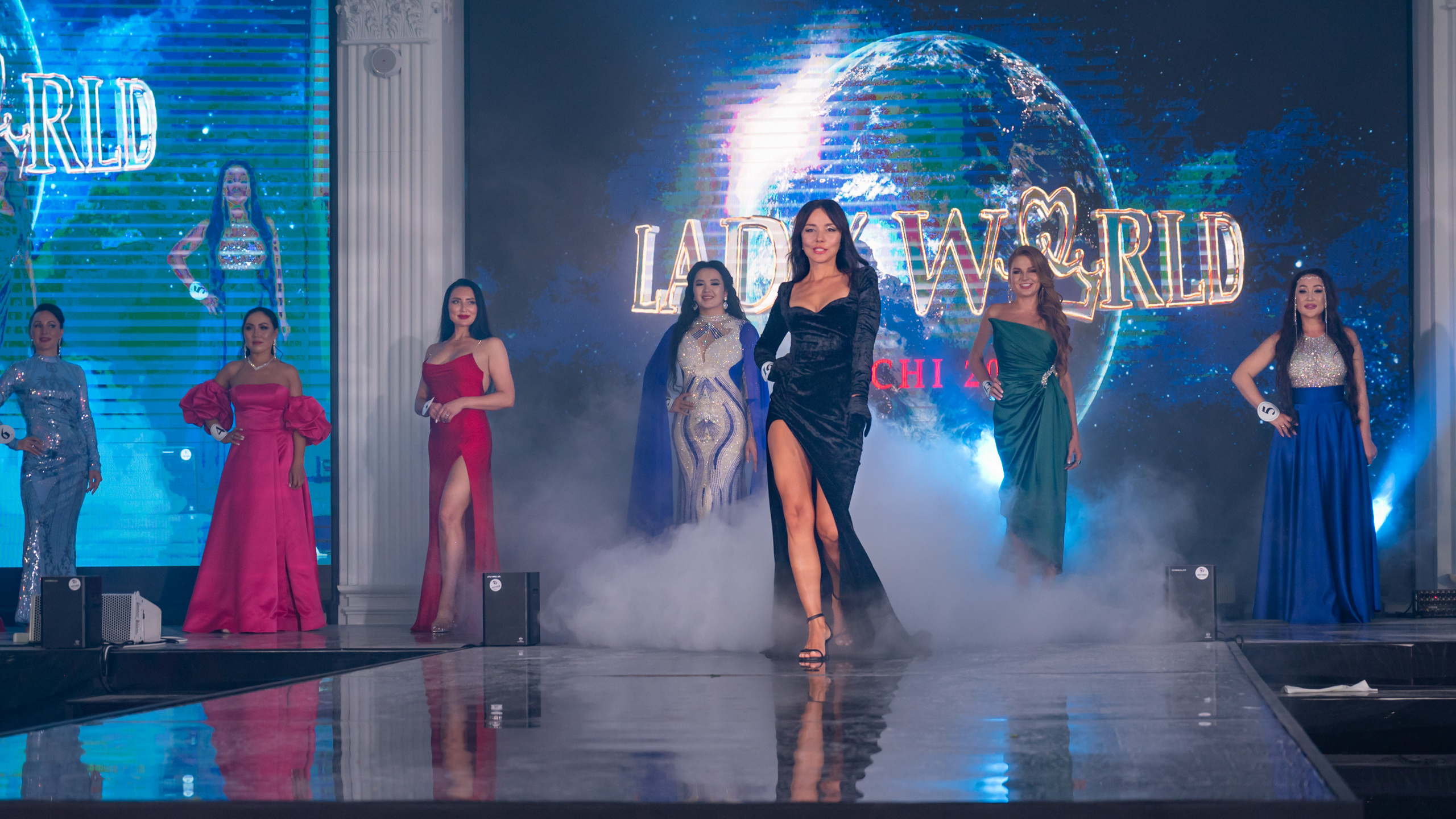 Финал конкурса красоты «LADY WORLD» 23.09.2023 в Сочи. Фотографирую счастливых людей в Сочи