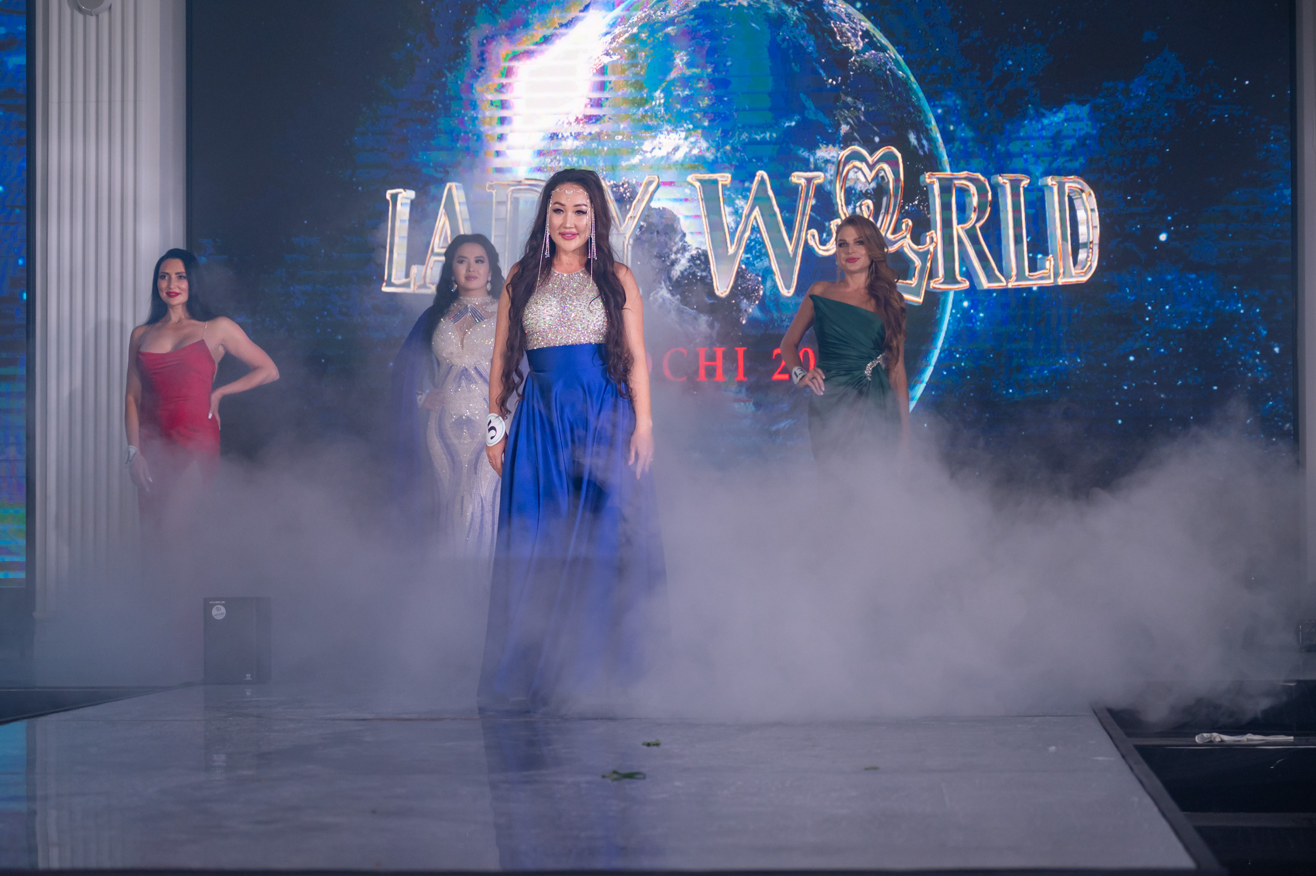 Финал конкурса красоты «LADY WORLD» 23.09.2023 в Сочи. Фотографирую счастливых людей в Сочи