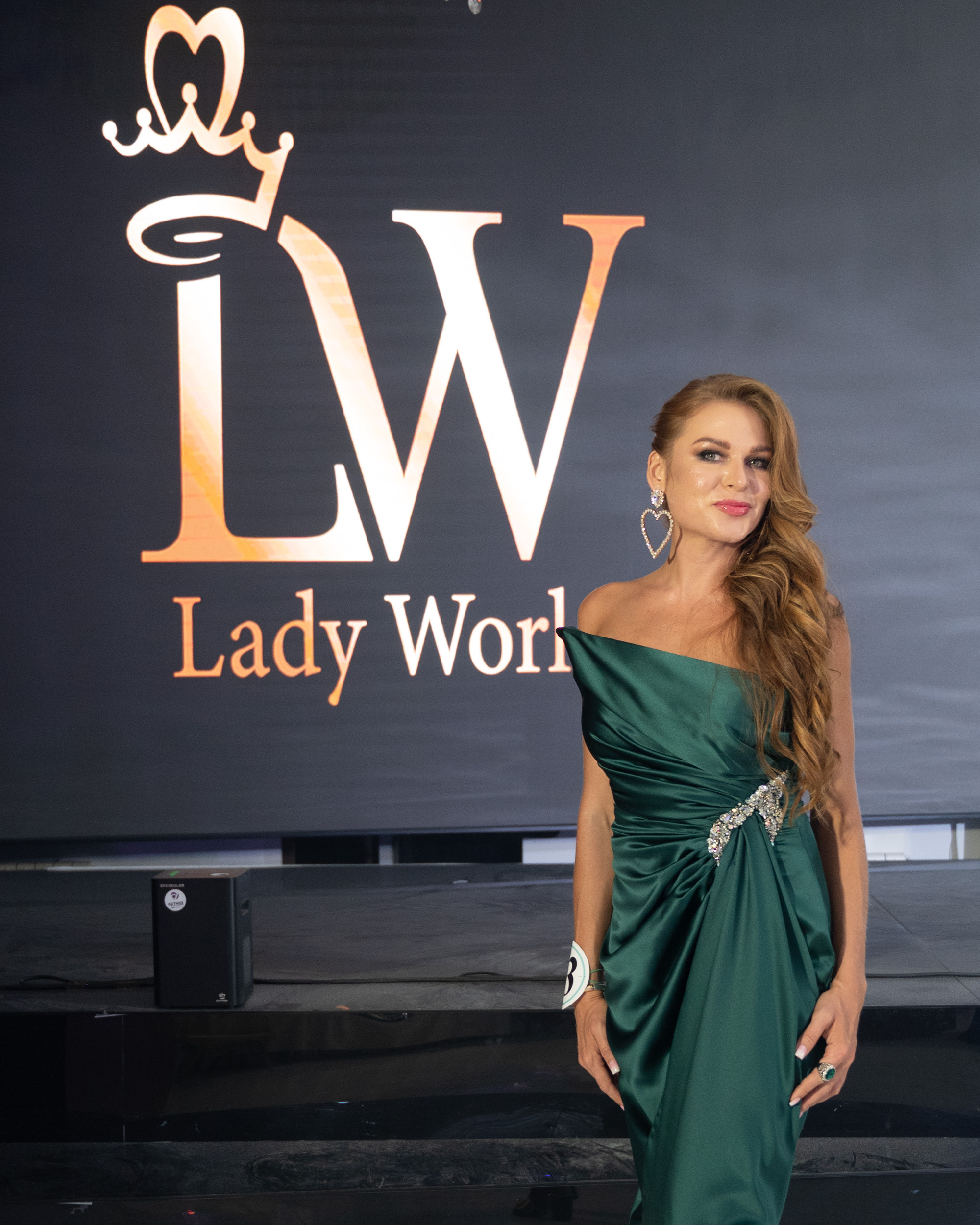 Финал конкурса красоты «LADY WORLD» 23.09.2023 в Сочи. Фотографирую счастливых людей в Сочи
