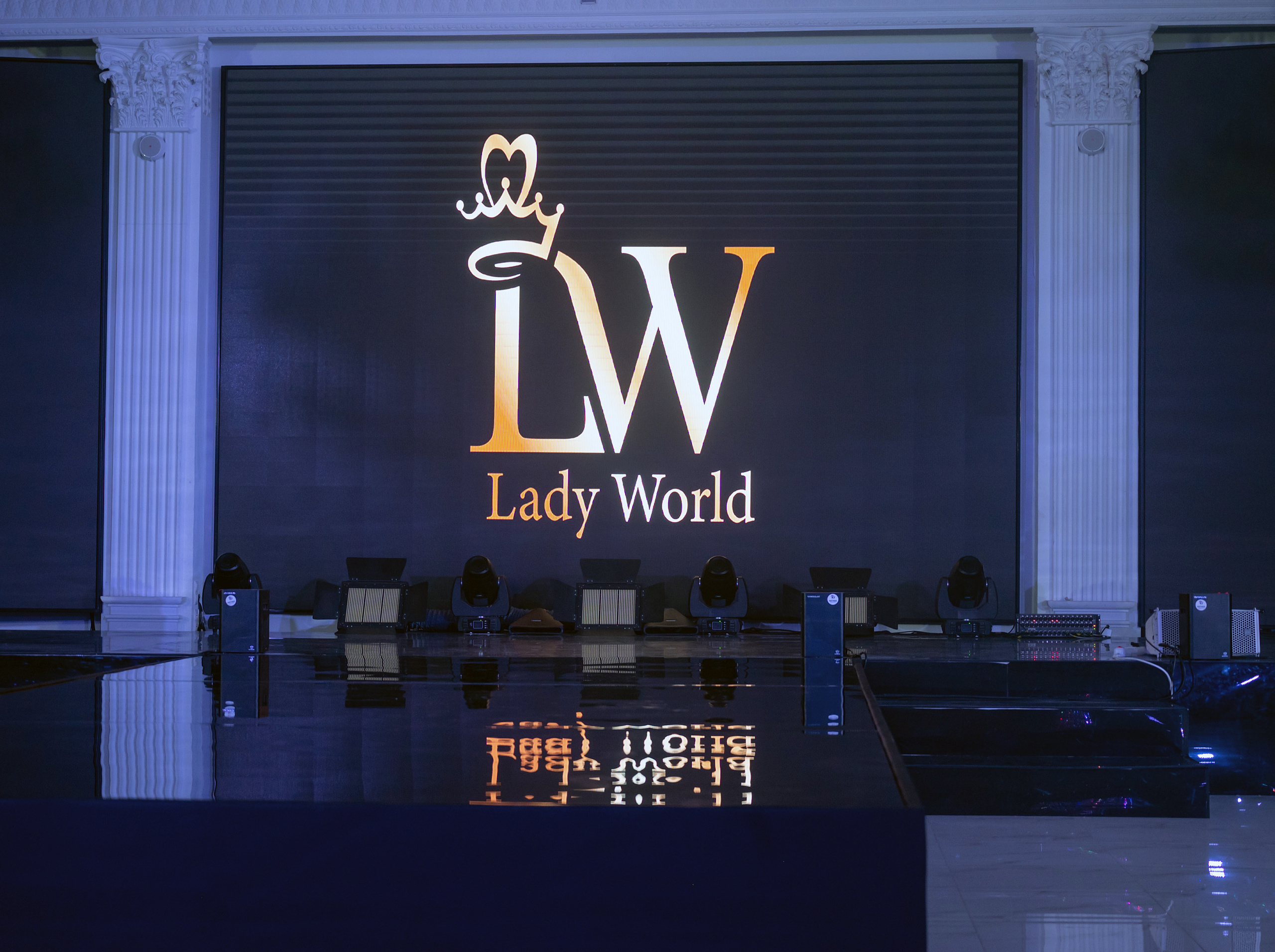 Финал конкурса красоты «LADY WORLD» 23.09.2023 в Сочи. Фотографирую счастливых людей в Сочи