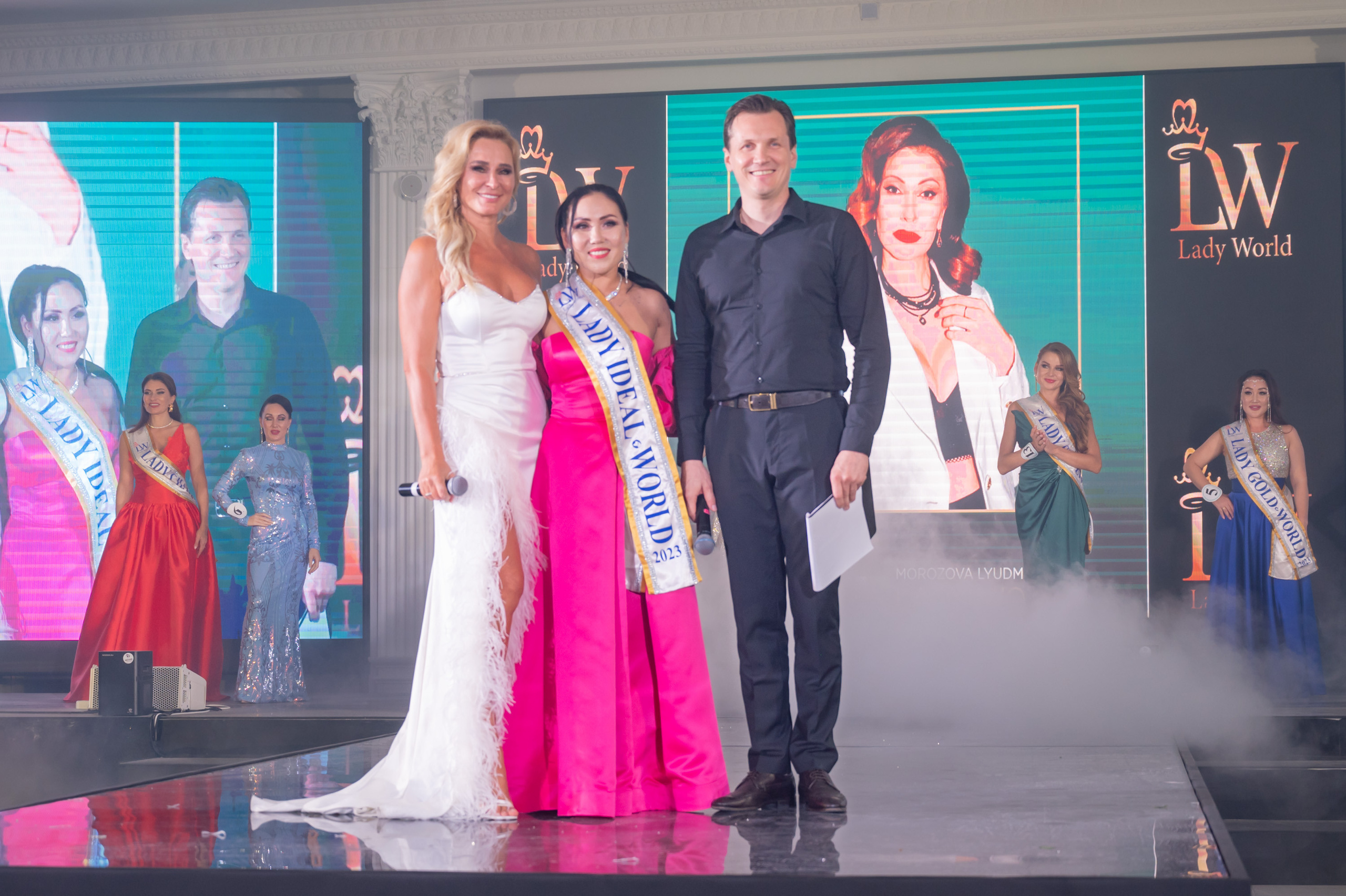 Финал конкурса красоты «LADY WORLD» 23.09.2023 в Сочи. Фотографирую счастливых людей в Сочи