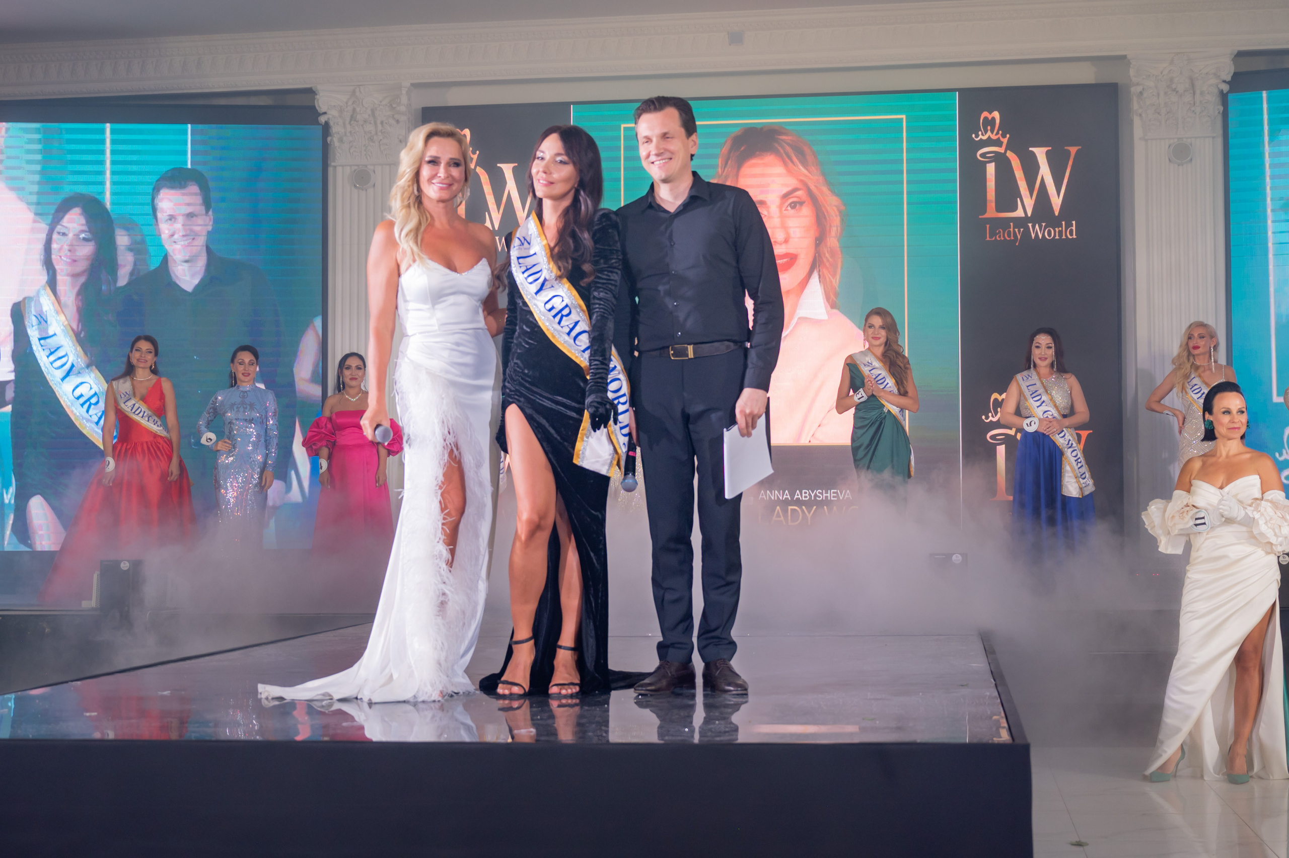 Финал конкурса красоты «LADY WORLD» 23.09.2023 в Сочи. Фотографирую счастливых людей в Сочи