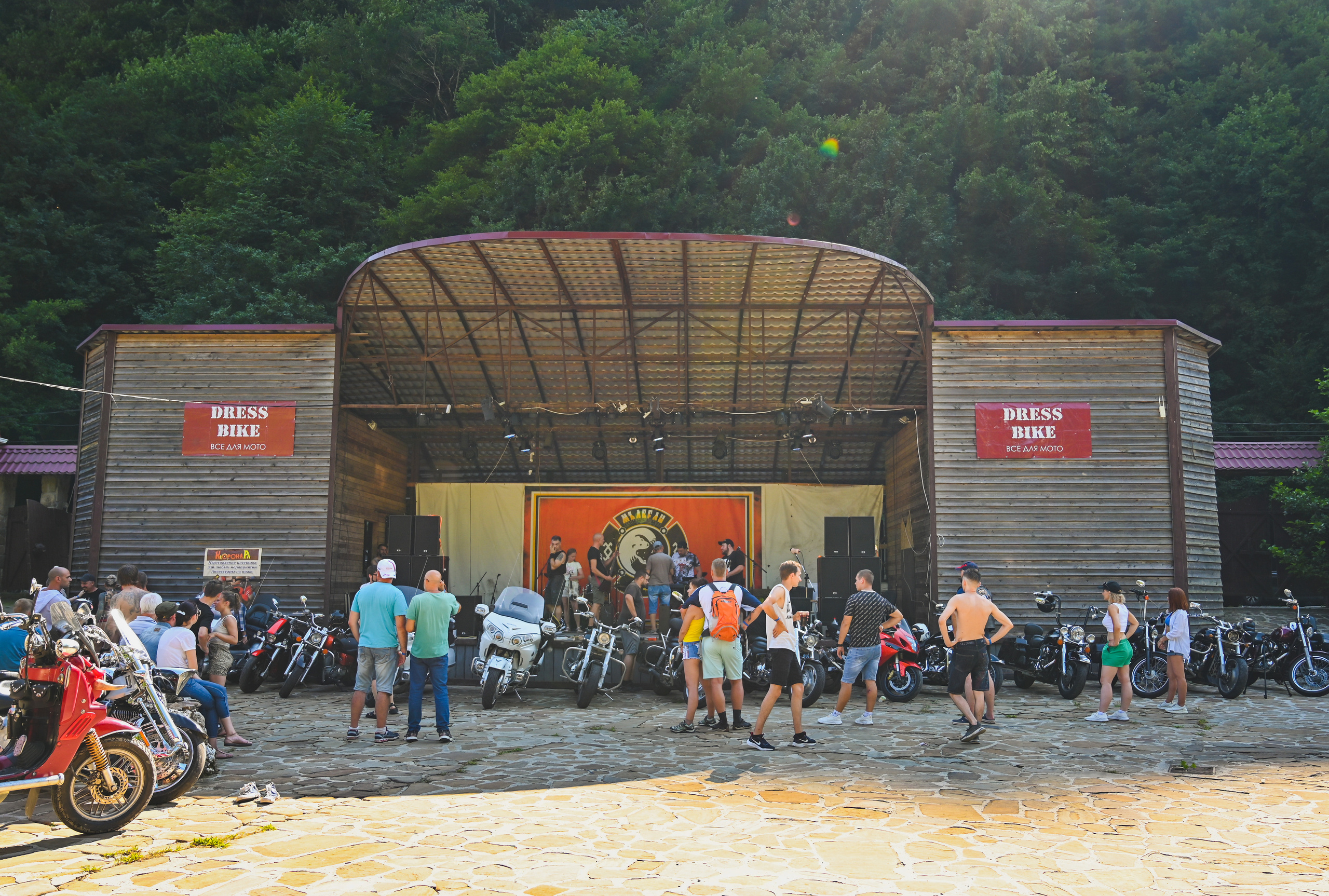 «Медвежий угол» 2021. Фотографирую счастливых людей в Сочи