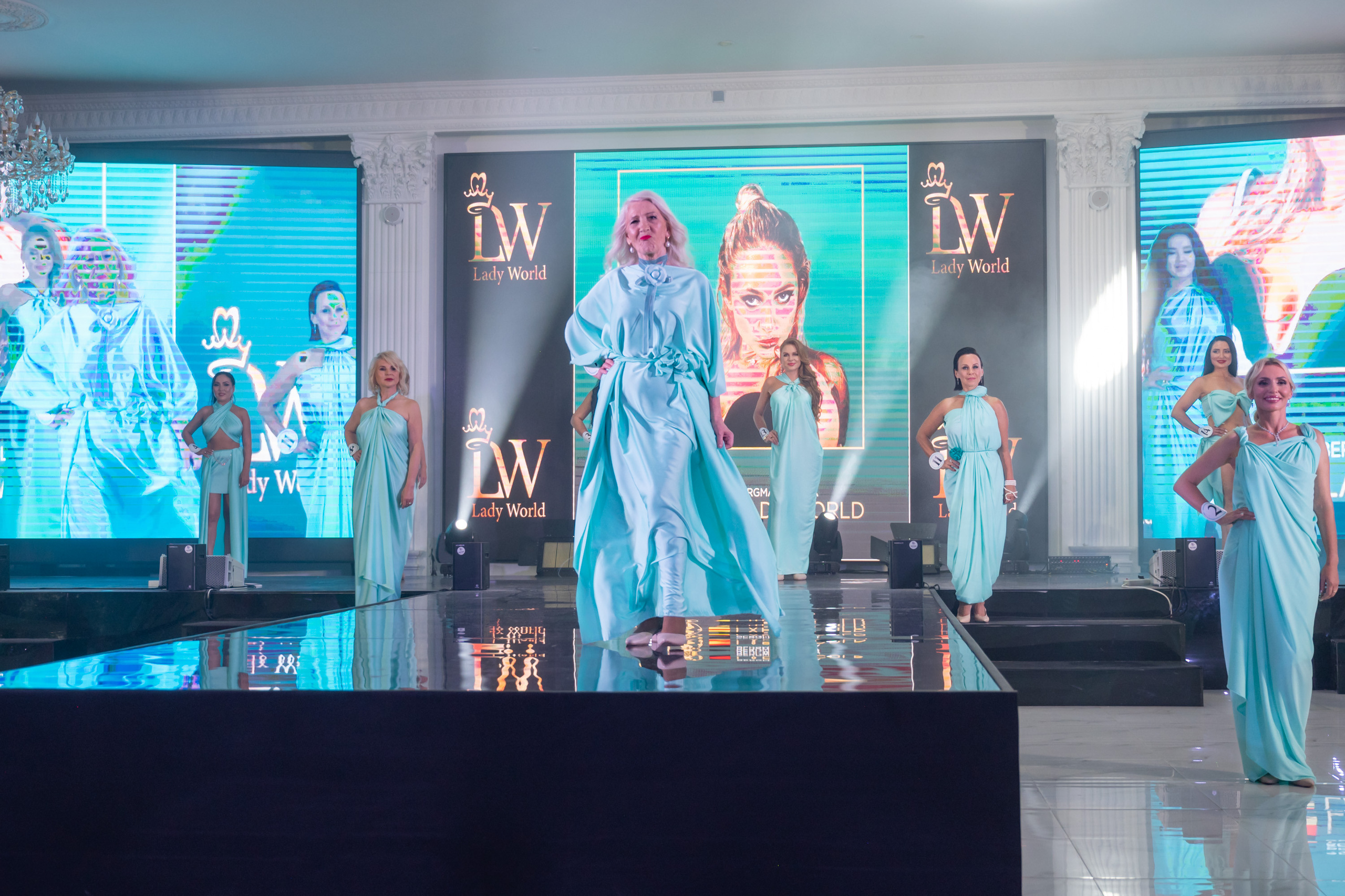 Финал конкурса красоты «LADY WORLD» 23.09.2023 в Сочи. Фотографирую счастливых людей в Сочи