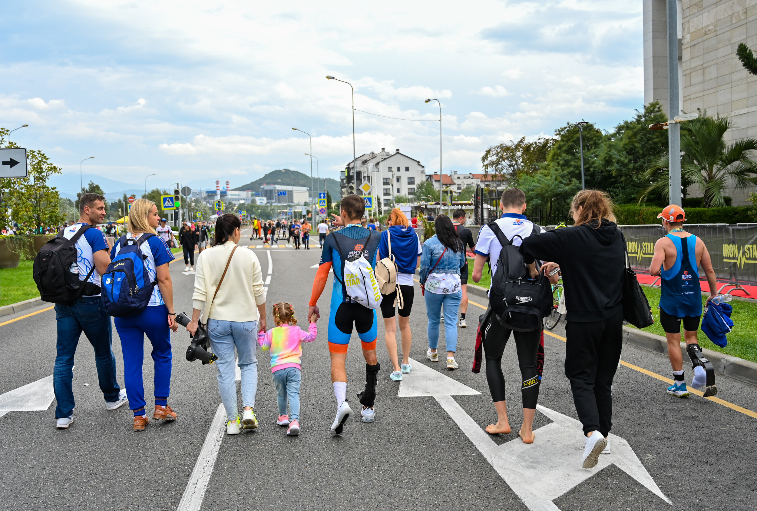 Команда «Орто-Спорт» ДЕНЬ IRONSTAR SPRINT & OLYMPIC SOCHI СИРИУС. Фотографирую счастливых людей в Сочи