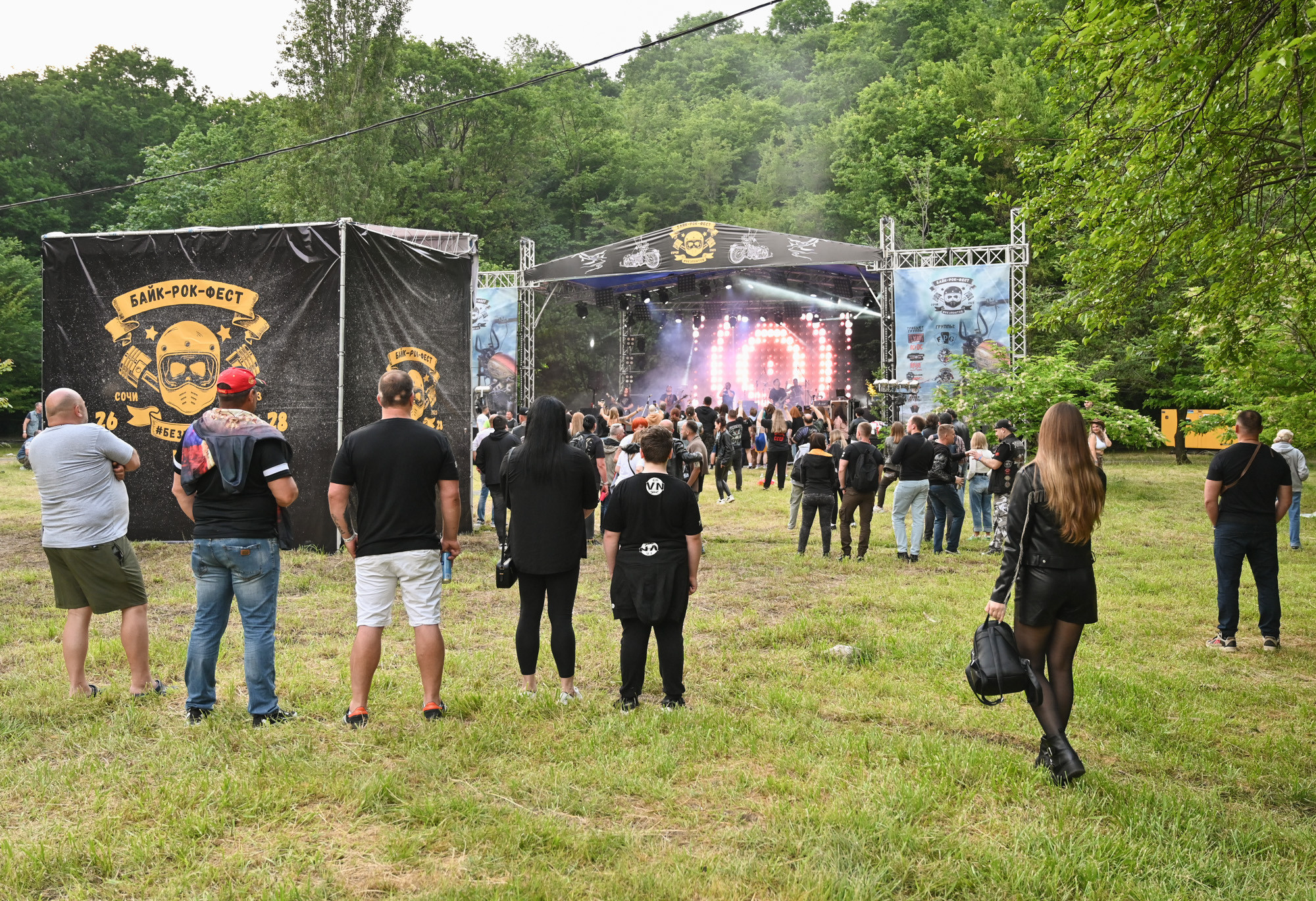 «БЕЗПОНТОВ» 26 МАЯ 2023. Фотографирую счастливых людей в Сочи