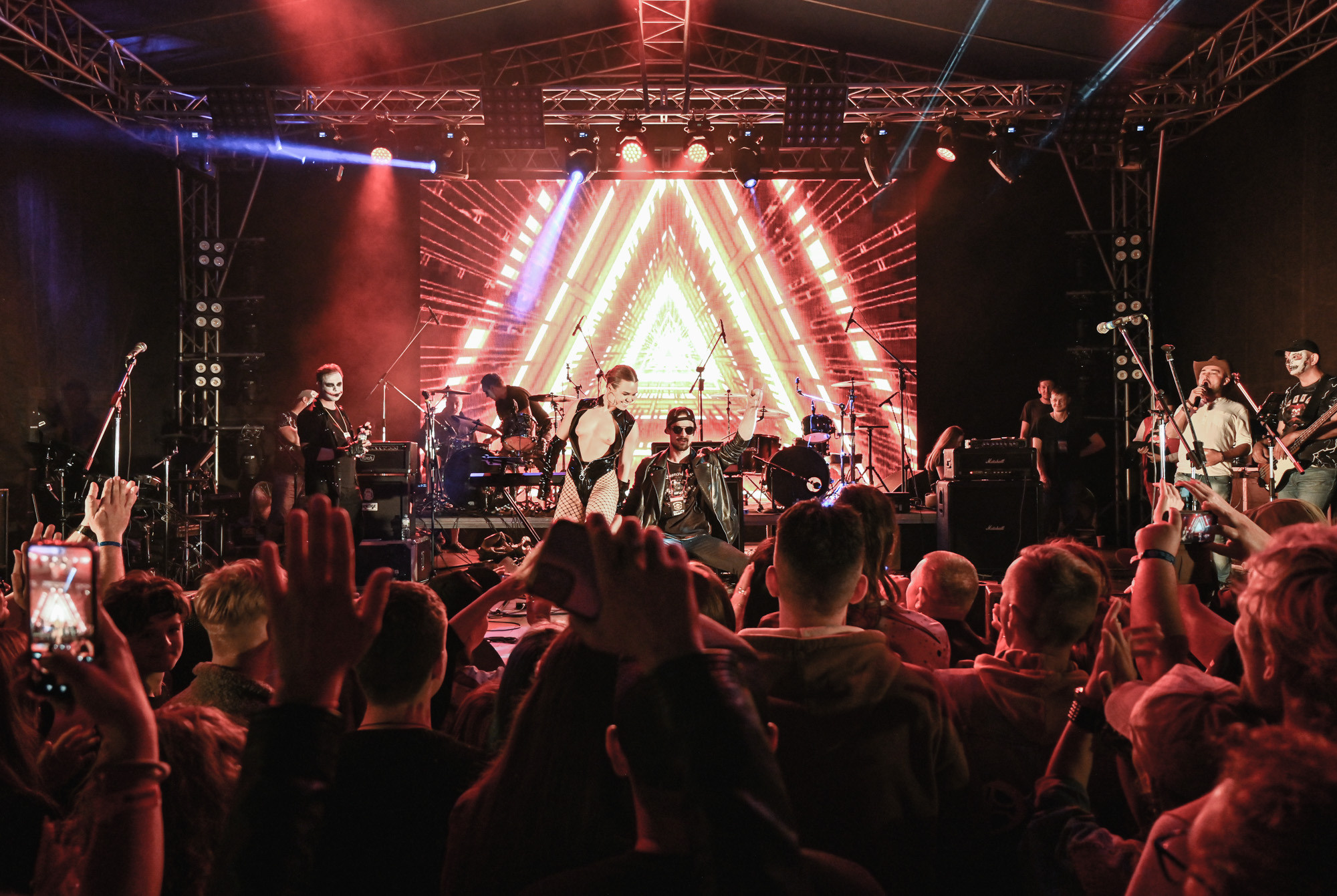 «БЕЗПОНТОВ» 27 МАЯ 2023. Фотографирую счастливых людей в Сочи