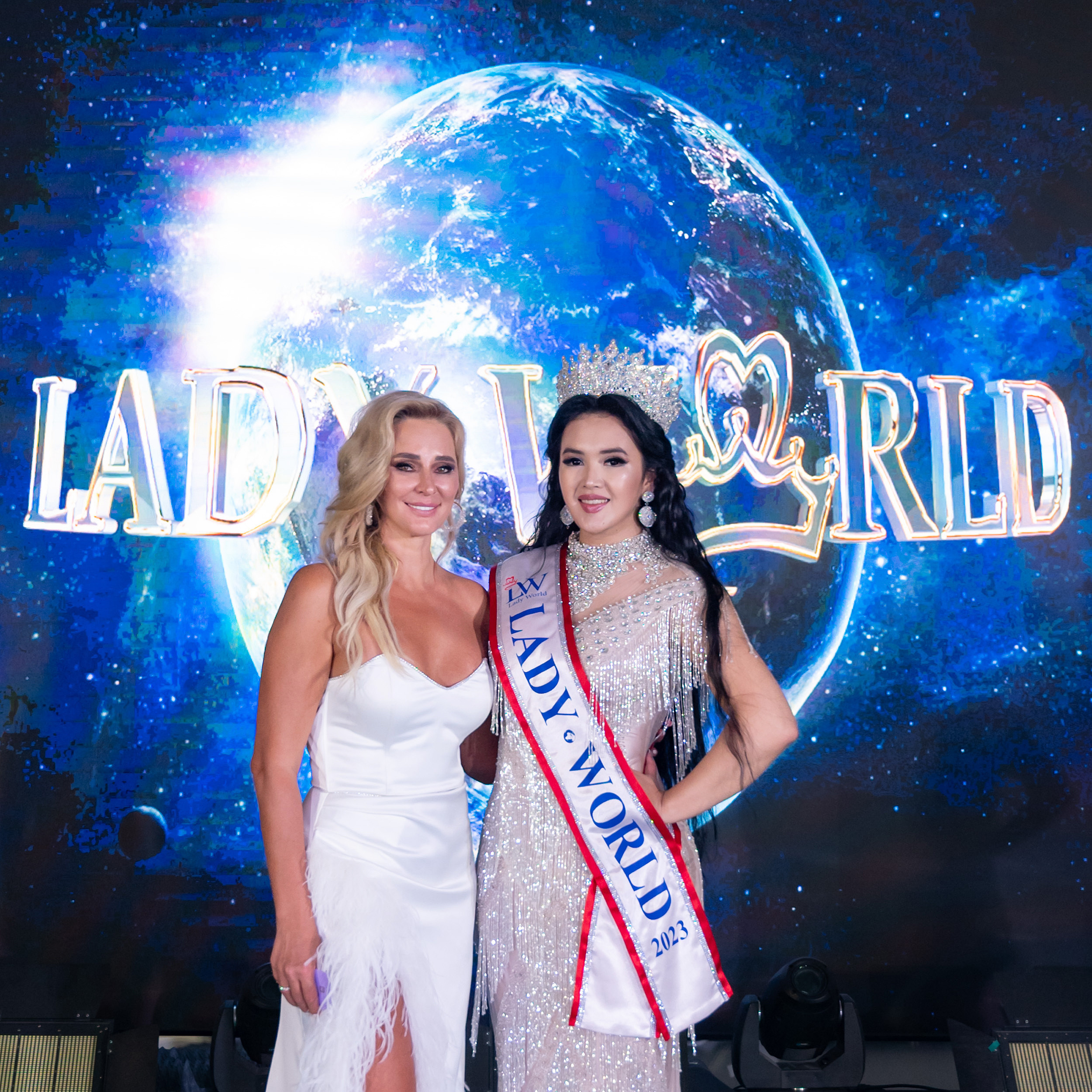 Финал конкурса красоты «LADY WORLD» 23.09.2023 в Сочи. Фотографирую счастливых людей в Сочи