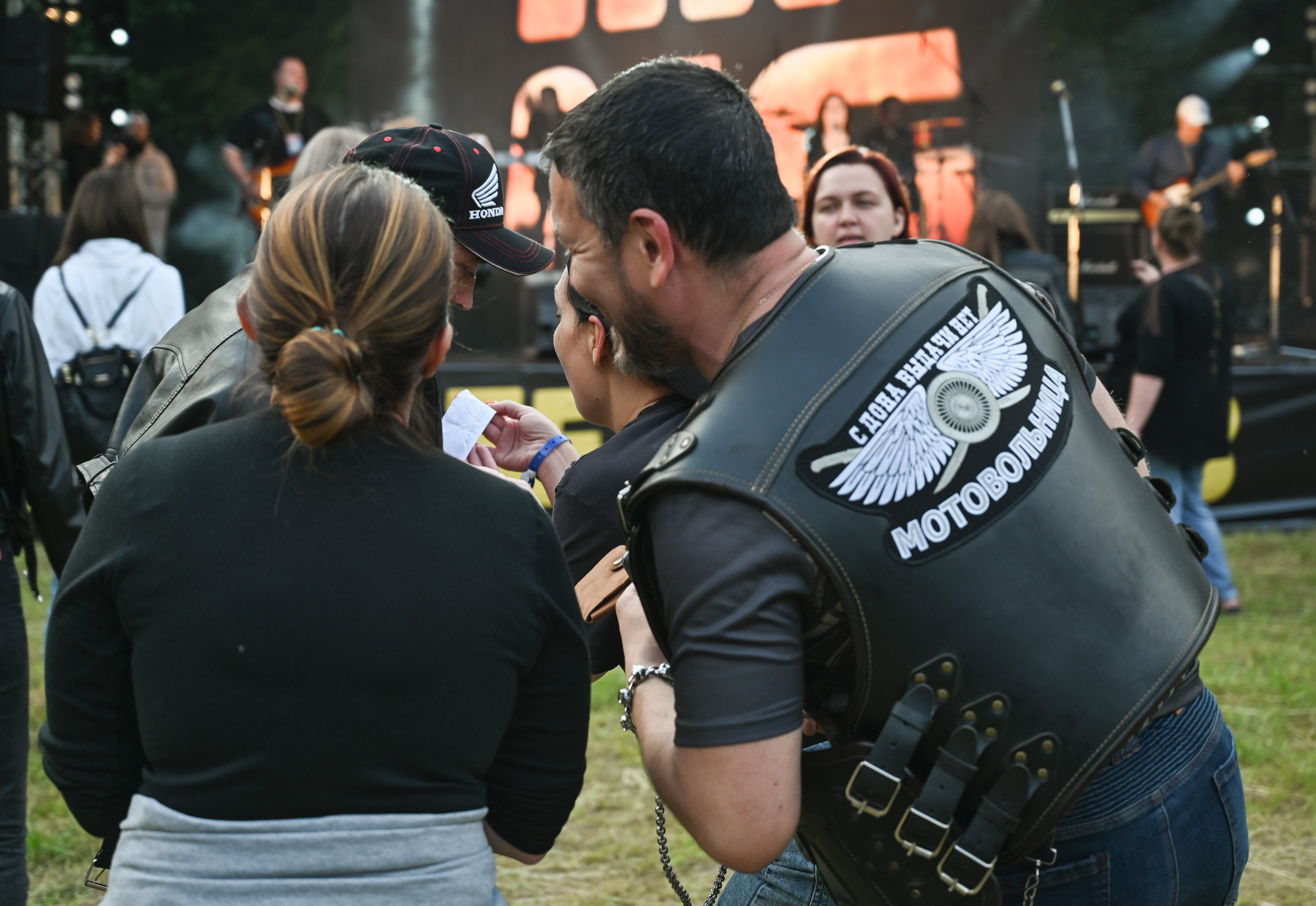 «БЕЗПОНТОВ» 26 МАЯ 2023. Фотографирую счастливых людей в Сочи