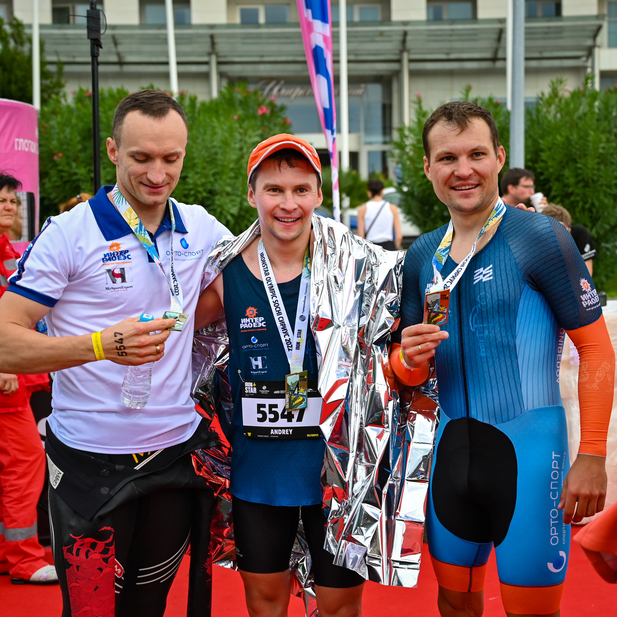 Команда «Орто-Спорт» ДЕНЬ IRONSTAR SPRINT & OLYMPIC SOCHI СИРИУС. Фотографирую счастливых людей в Сочи