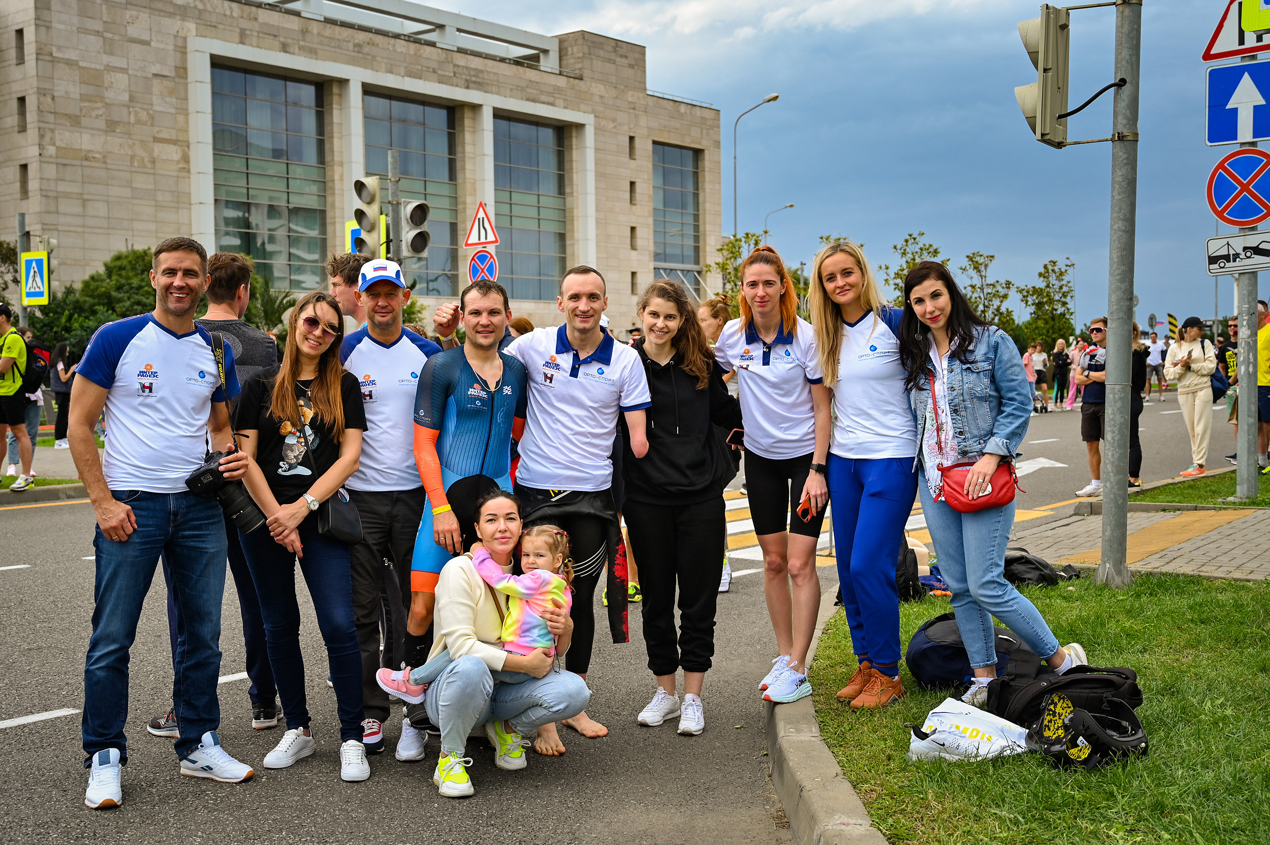 Команда «Орто-Спорт» ДЕНЬ IRONSTAR SPRINT & OLYMPIC SOCHI СИРИУС. Фотографирую счастливых людей в Сочи