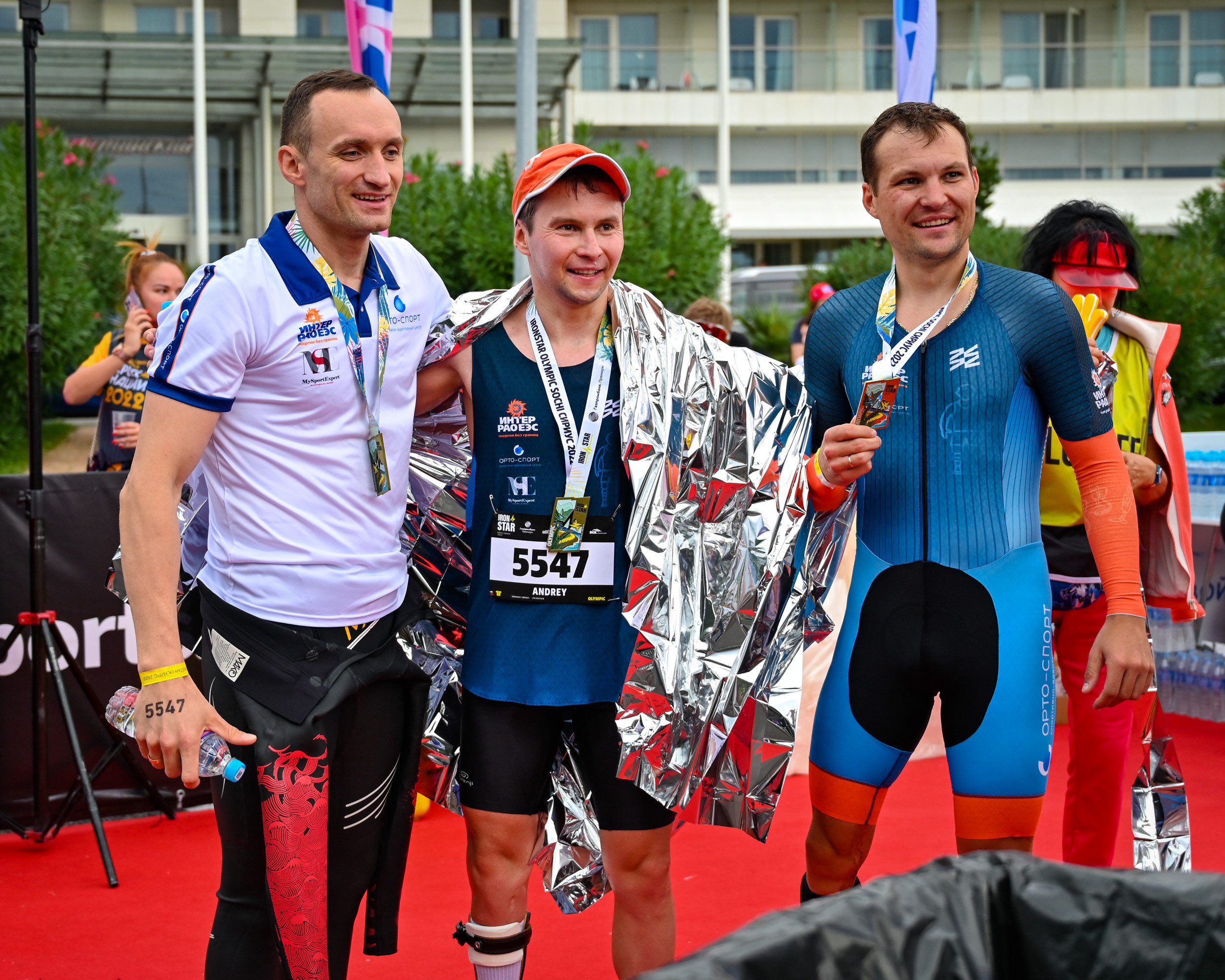 Команда «Орто-Спорт» ДЕНЬ IRONSTAR SPRINT & OLYMPIC SOCHI СИРИУС. Фотографирую счастливых людей в Сочи