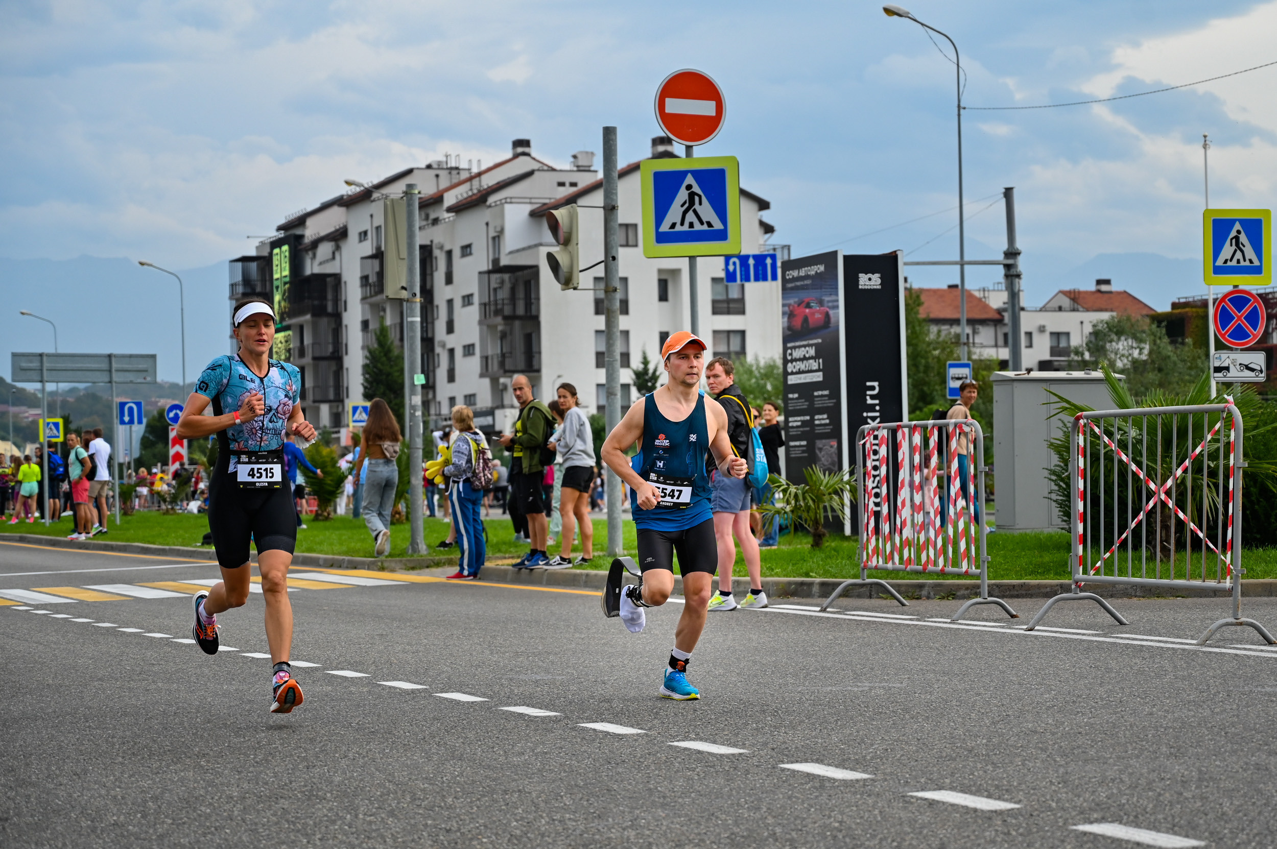 Команда «Орто-Спорт» ДЕНЬ IRONSTAR SPRINT & OLYMPIC SOCHI СИРИУС. Фотографирую счастливых людей в Сочи