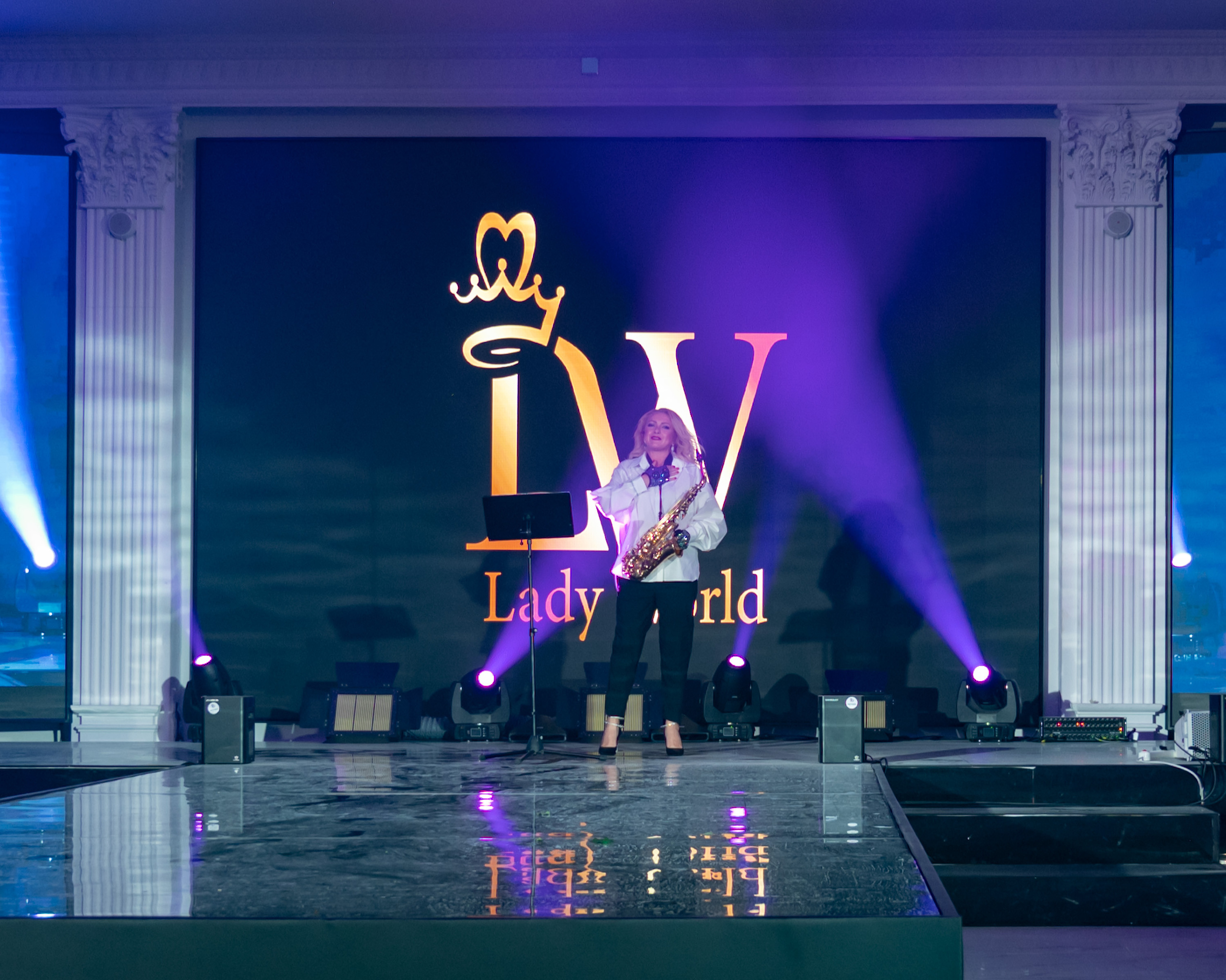 Финал конкурса красоты «LADY WORLD» 23.09.2023 в Сочи. Фотографирую счастливых людей в Сочи