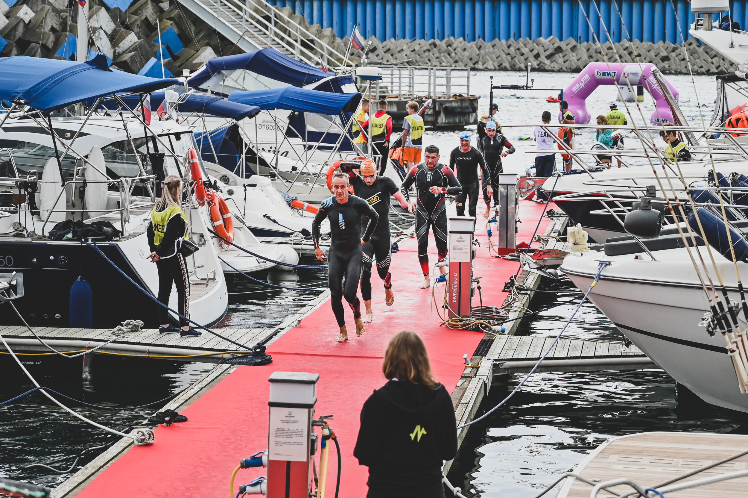 Команда «Орто-Спорт» ДЕНЬ IRONSTAR SPRINT & OLYMPIC SOCHI СИРИУС. Фотографирую счастливых людей в Сочи