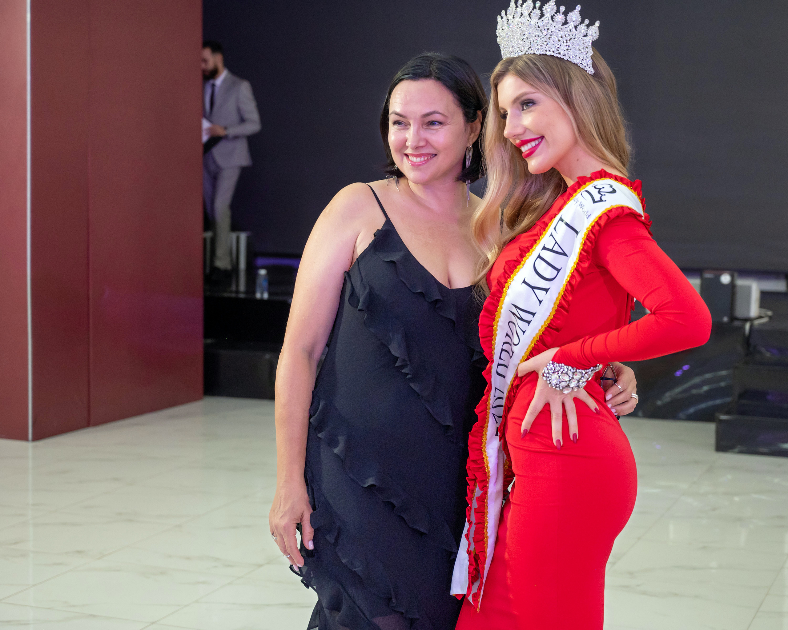 Финал конкурса красоты «LADY WORLD» 23.09.2023 в Сочи. Фотографирую счастливых людей в Сочи