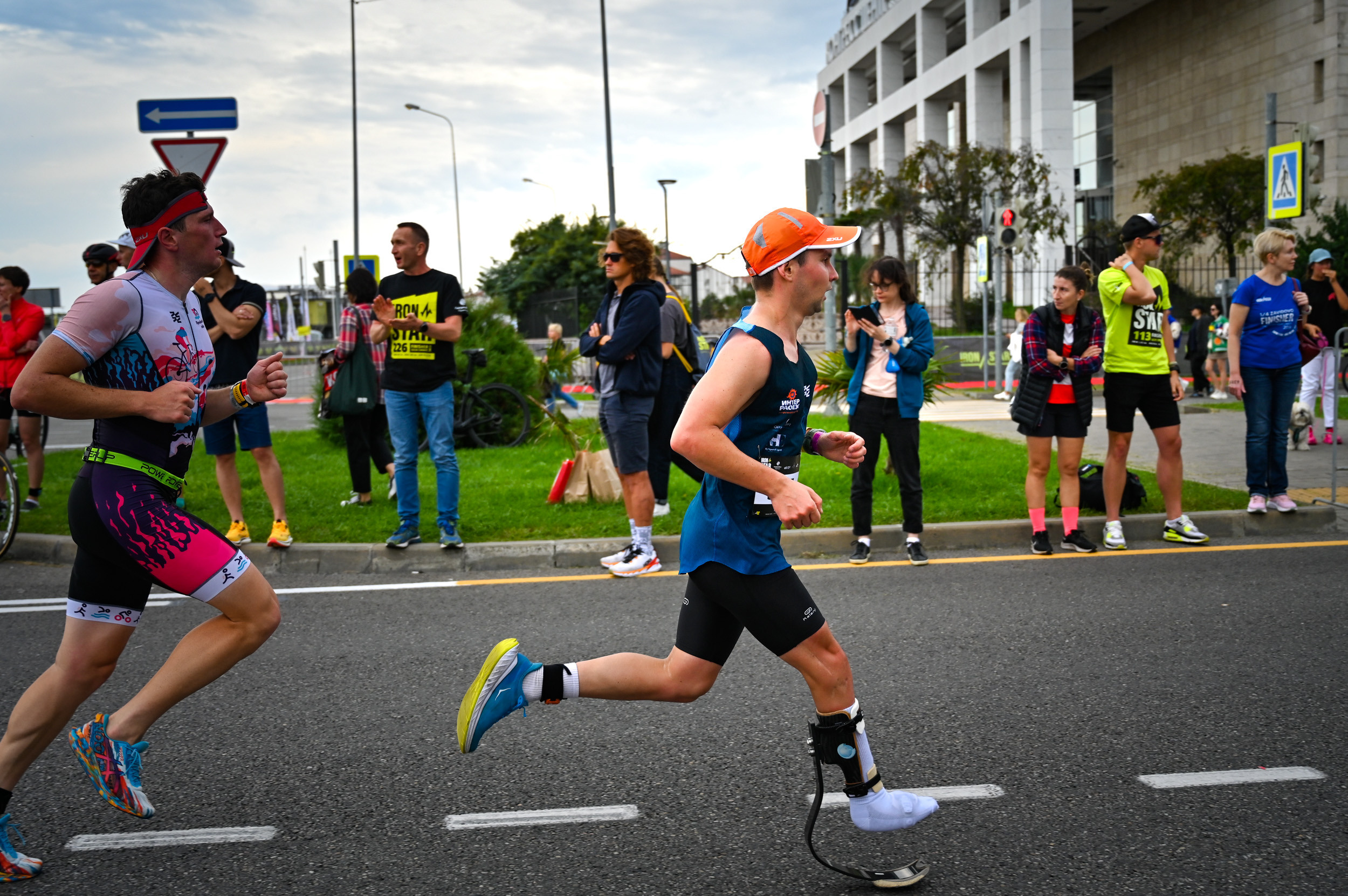 Команда «Орто-Спорт» ДЕНЬ IRONSTAR SPRINT & OLYMPIC SOCHI СИРИУС. Фотографирую счастливых людей в Сочи