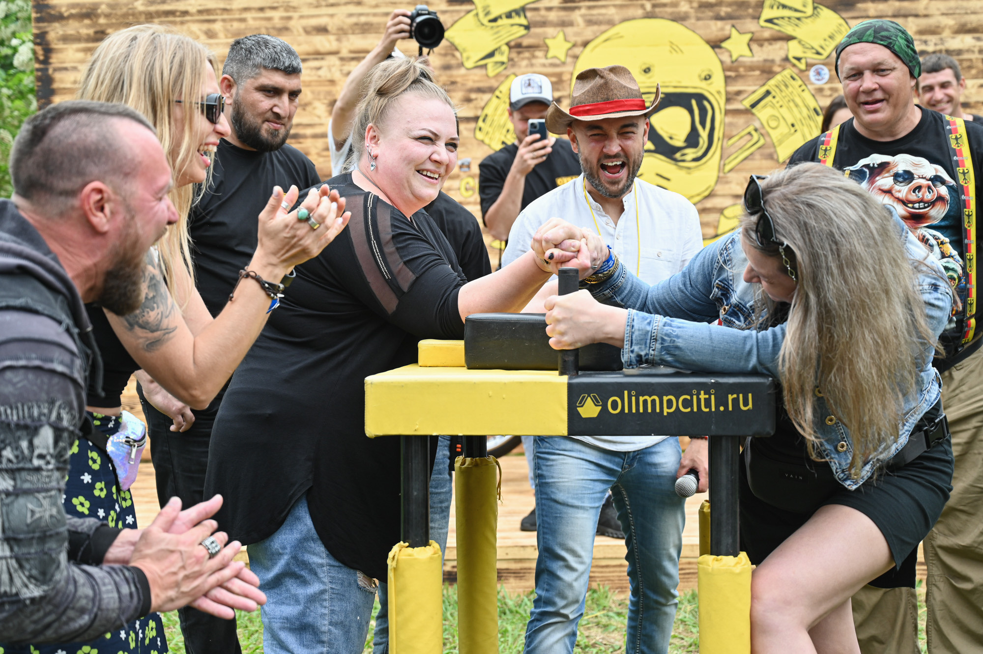 «БЕЗПОНТОВ» 26 МАЯ 2023. Фотографирую счастливых людей в Сочи