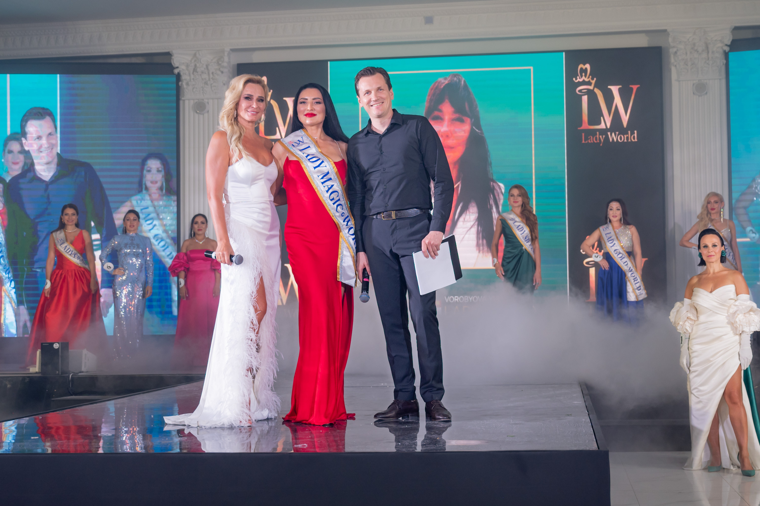 Финал конкурса красоты «LADY WORLD» 23.09.2023 в Сочи. Фотографирую счастливых людей в Сочи