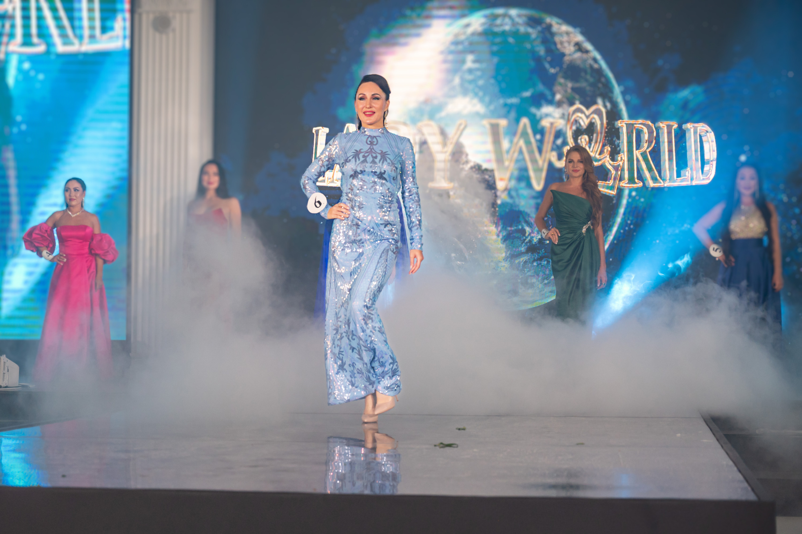 Финал конкурса красоты «LADY WORLD» 23.09.2023 в Сочи. Фотографирую счастливых людей в Сочи