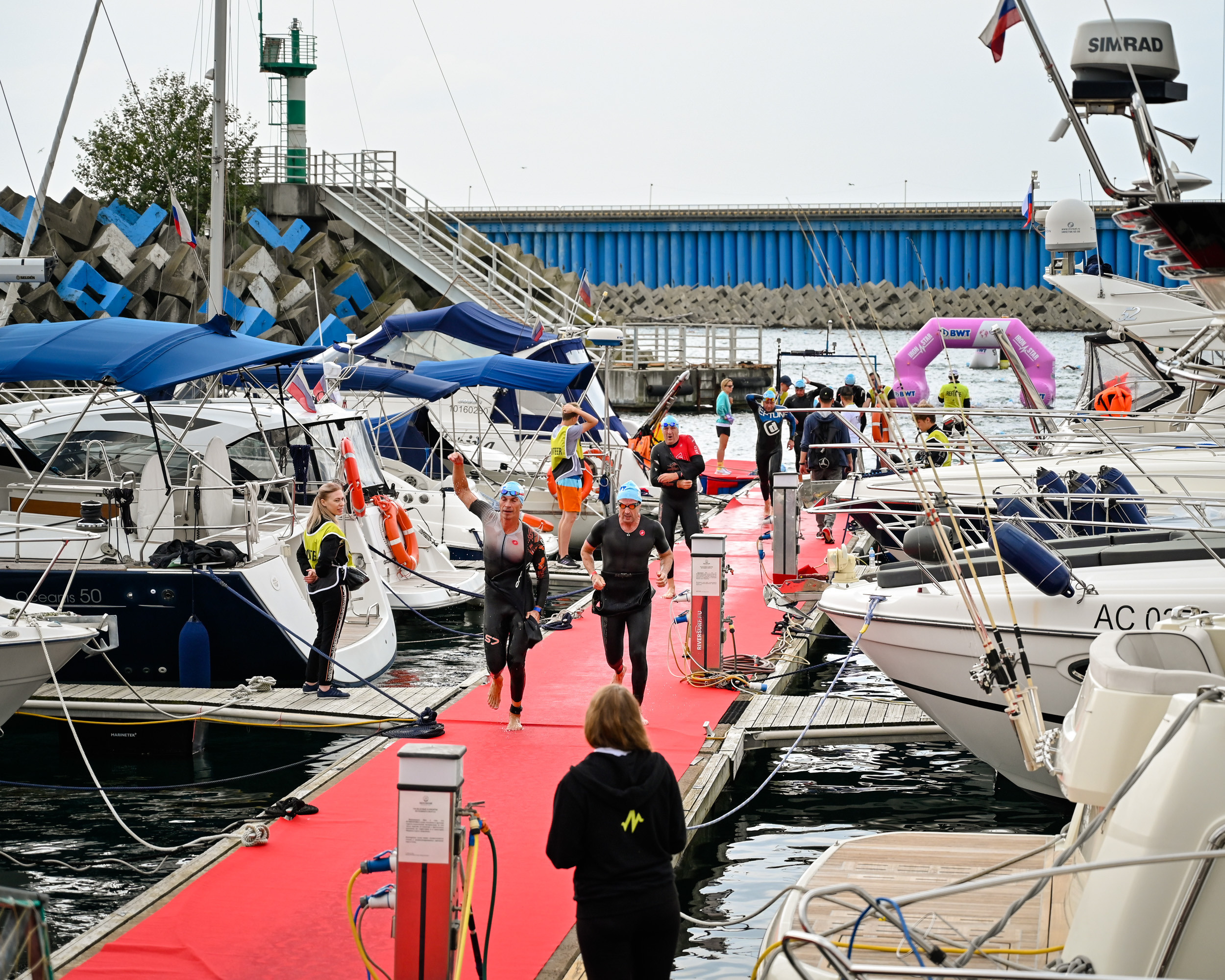 Команда «Орто-Спорт» ДЕНЬ IRONSTAR SPRINT & OLYMPIC SOCHI СИРИУС. Фотографирую счастливых людей в Сочи