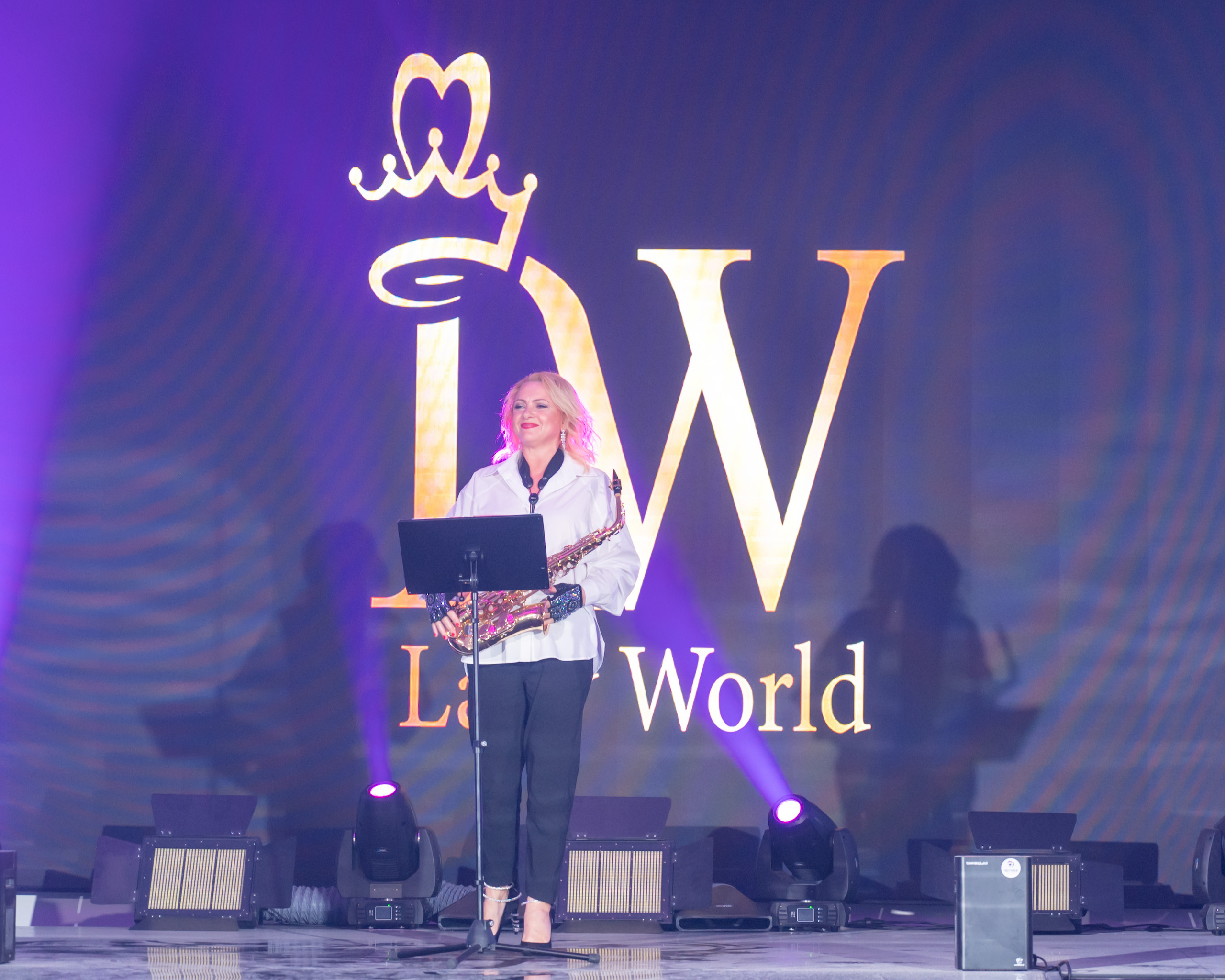 Финал конкурса красоты «LADY WORLD» 23.09.2023 в Сочи. Фотографирую счастливых людей в Сочи