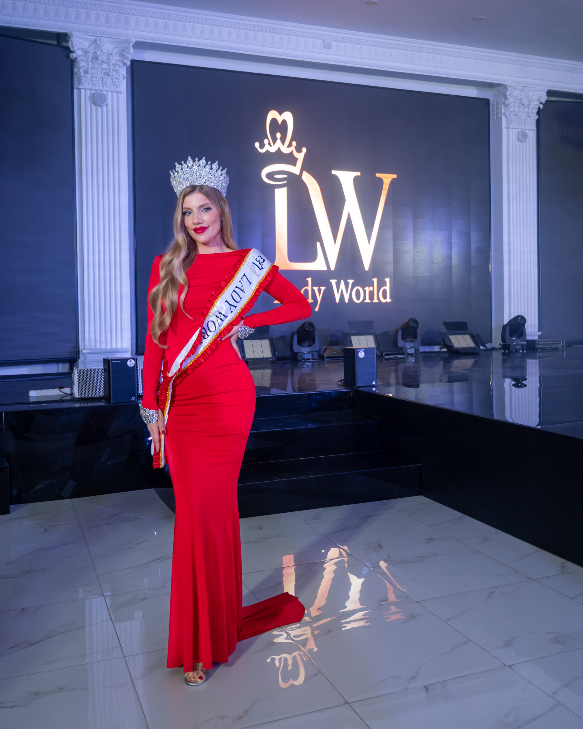 Финал конкурса красоты «LADY WORLD» 23.09.2023 в Сочи. Фотографирую счастливых людей в Сочи