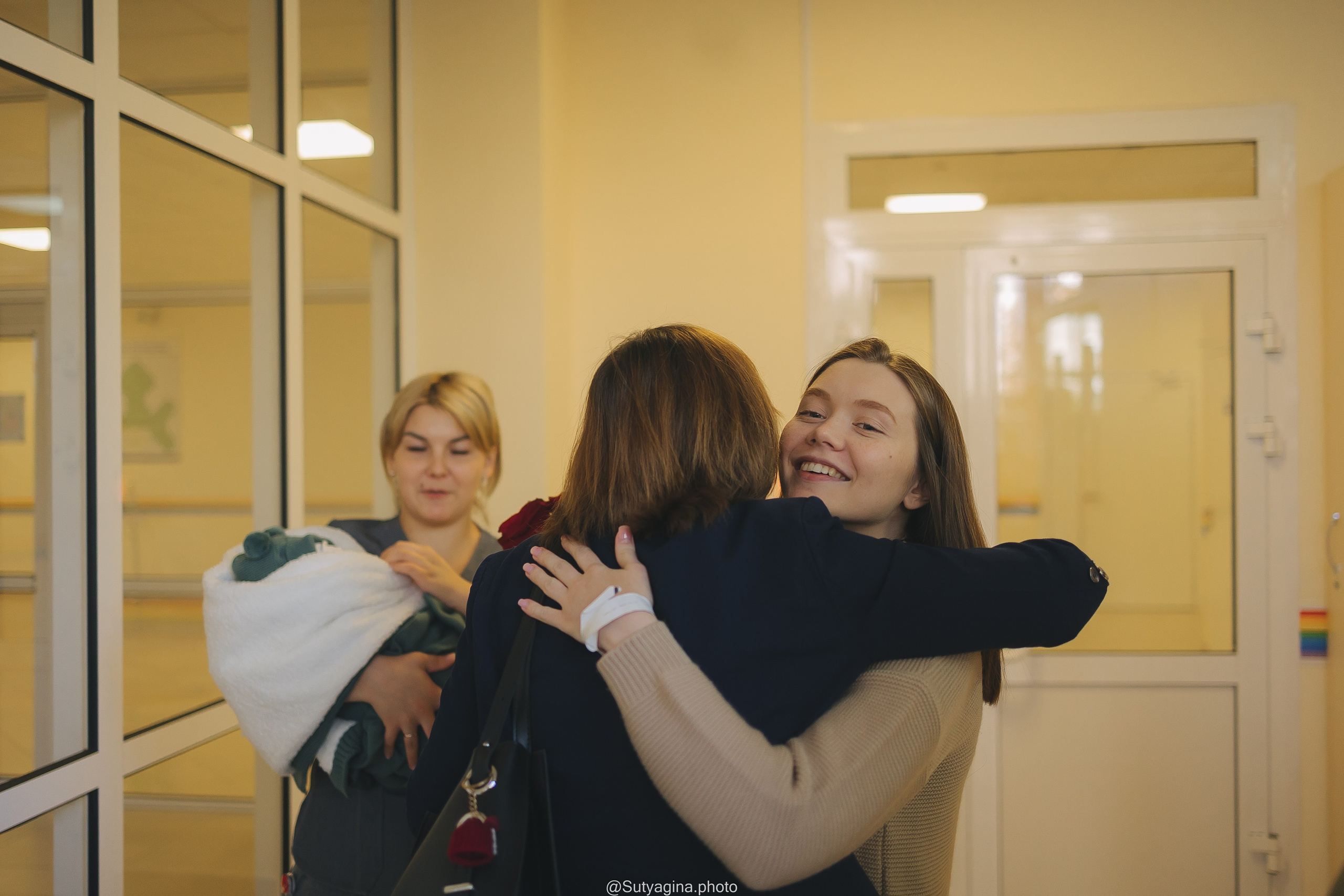 Выписка из роддома. Свадебный и женский фотограф