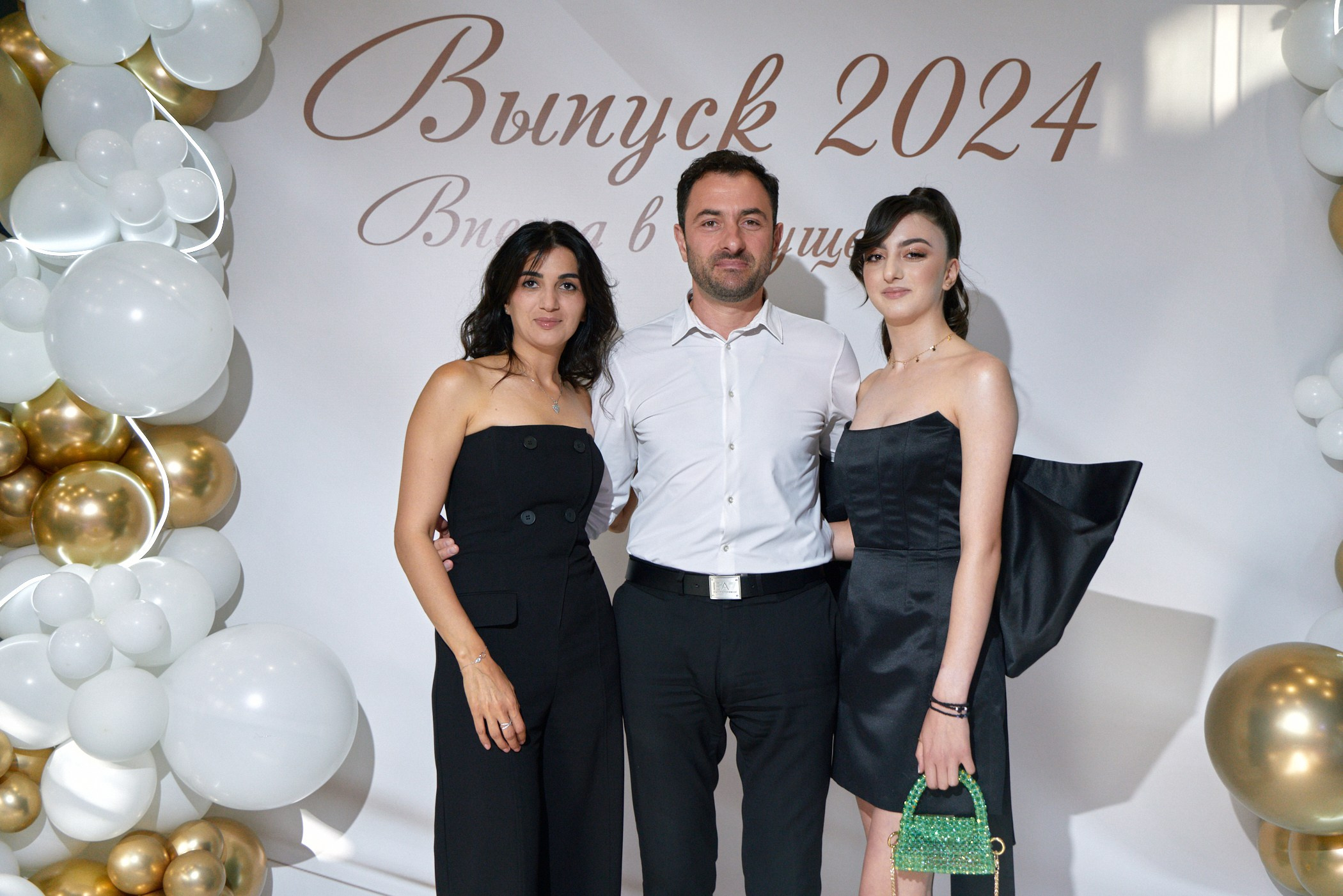 Фоторепортаж выпускного вечера. Профессиональный фотограф в Анапе Артем Ковальский