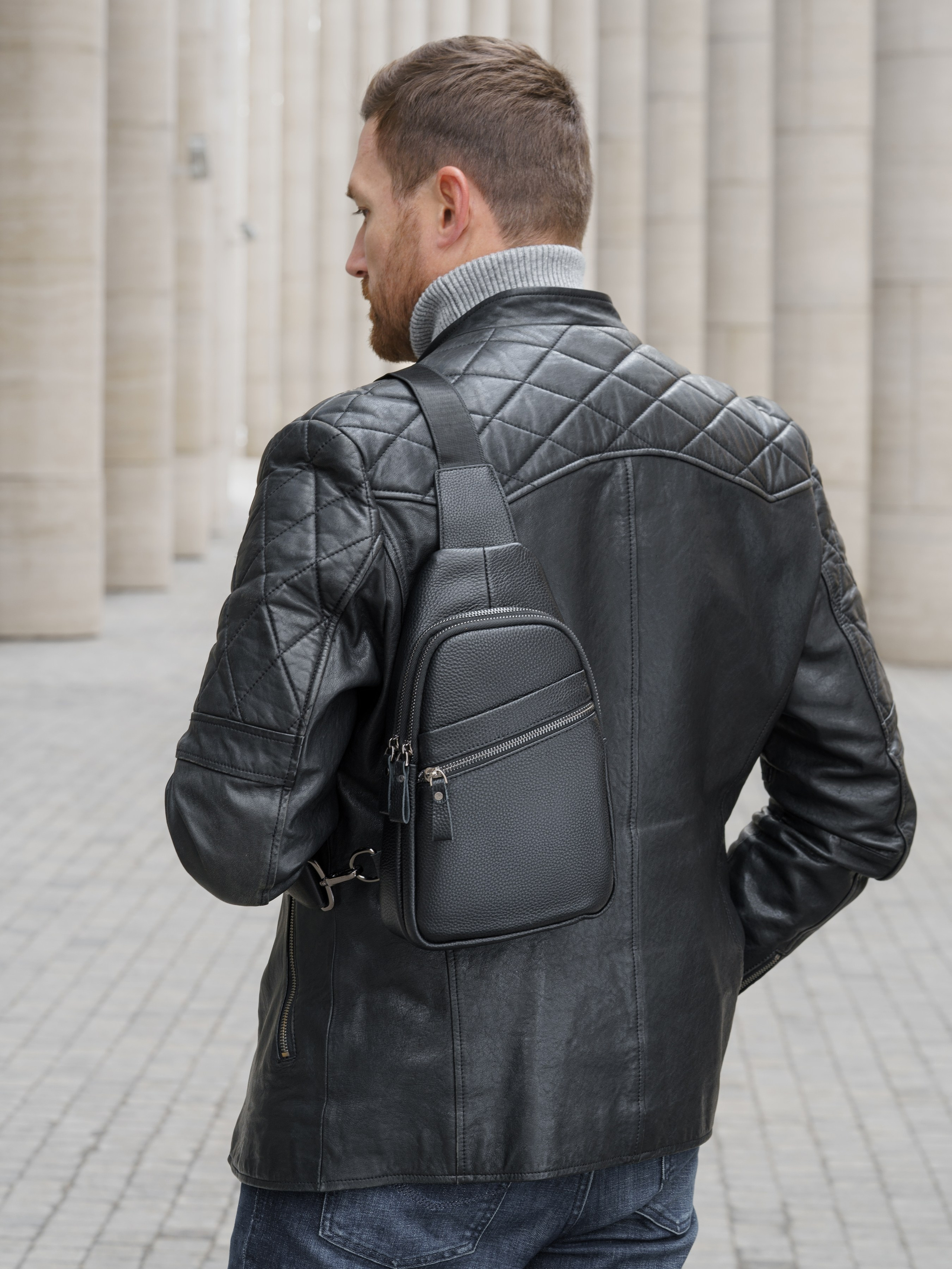 Бананки мужские, стрир-съемка, модель Денис. KED Production — продакшн из СПб. Создаём фото, видео и контент, который помогает брендам и селлерам продавать больше