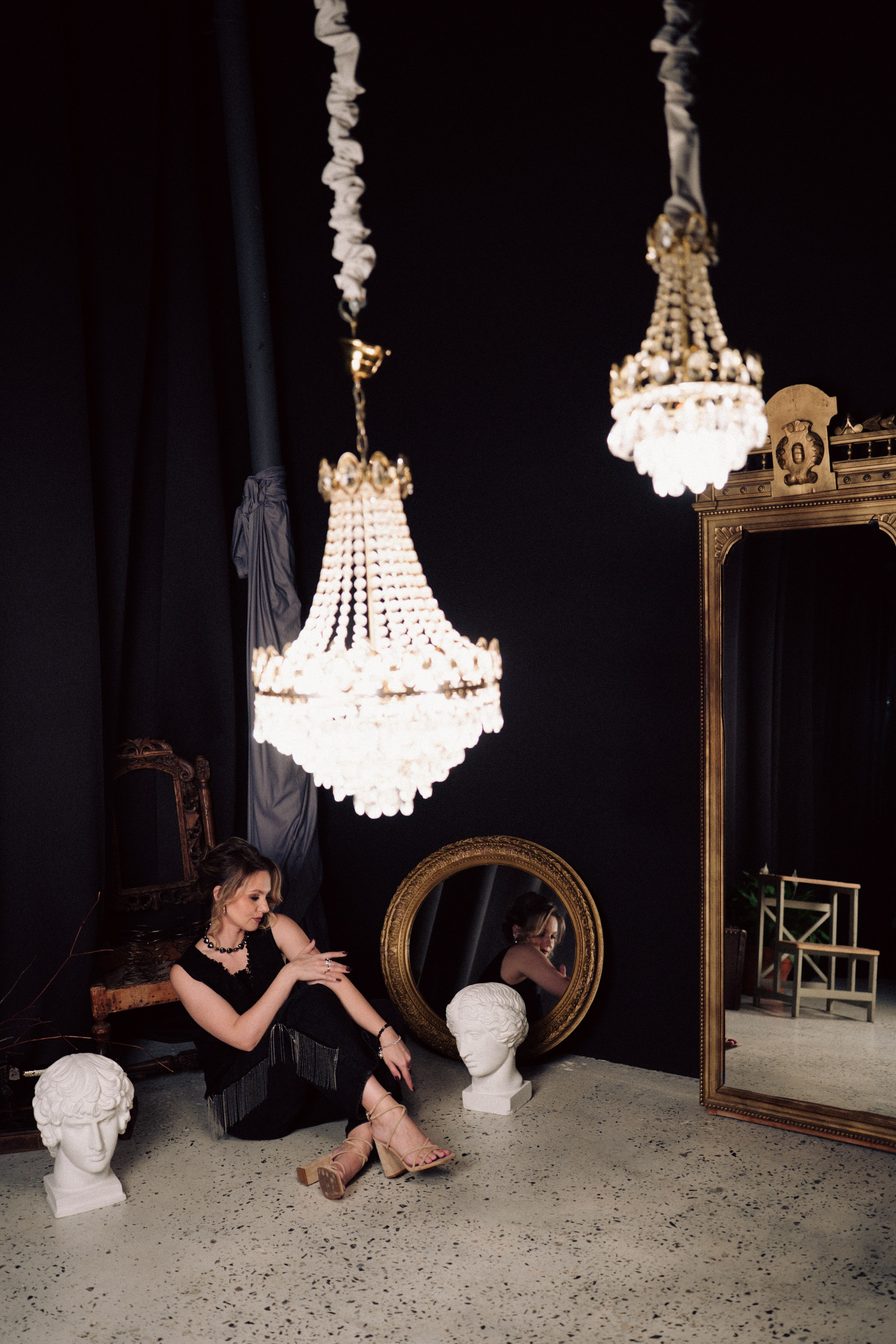 НОВОГОДНЯЯ ФОТОСЕСИИЯ В СТУДИИ ДЛЯ ДЕВУШКИ И ПРОГУЛКА ПО ЧЕРНЫШЕВСКОЙ. Профессиональный фотограф, Санкт-Петербург — Виктория Богомолова