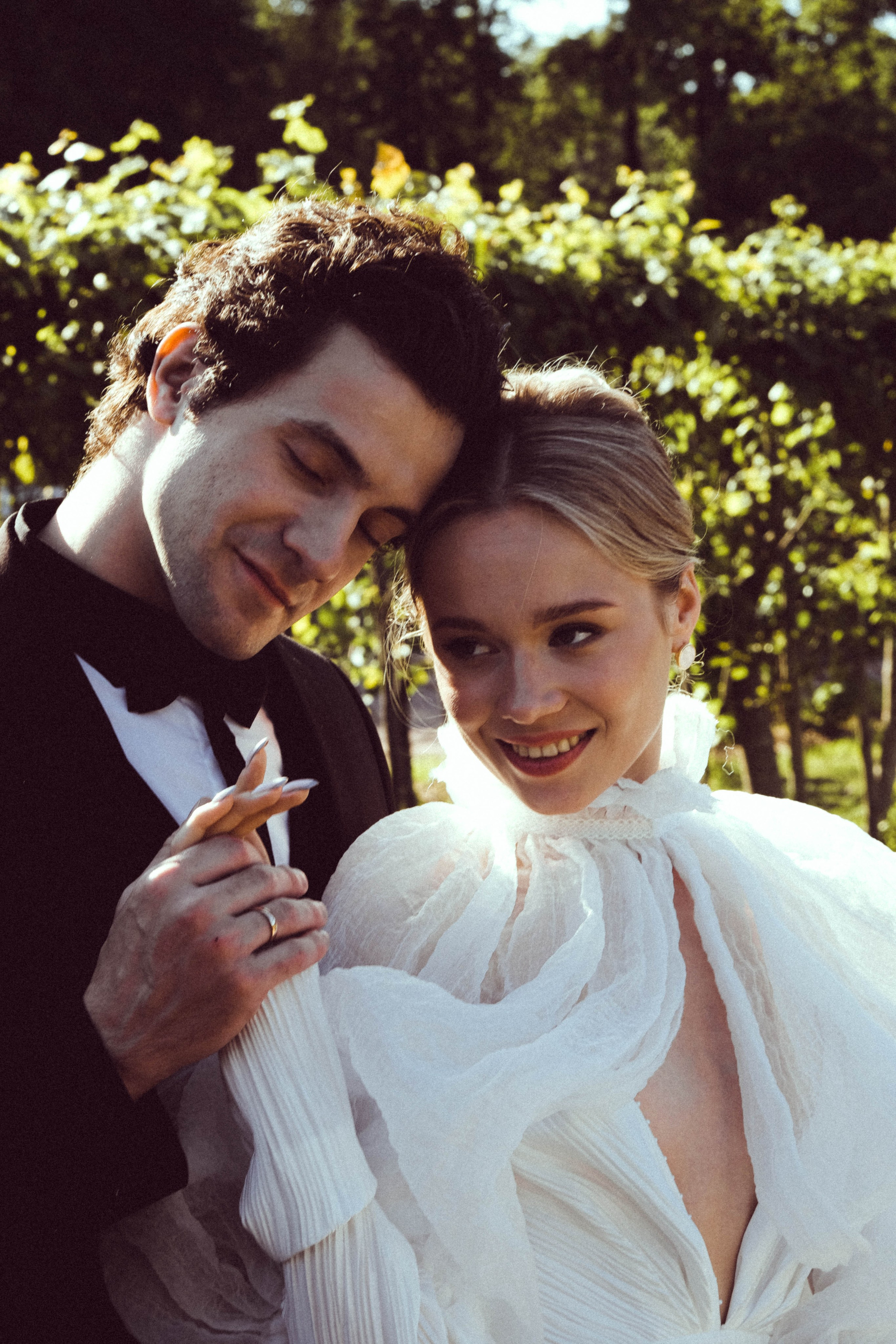 СВАДЕБНАЯ СЬЕМКА В ПАРКЕ ОРАНИЕНБАУМ. Профессиональный фотограф, Санкт-Петербург — Виктория Богомолова