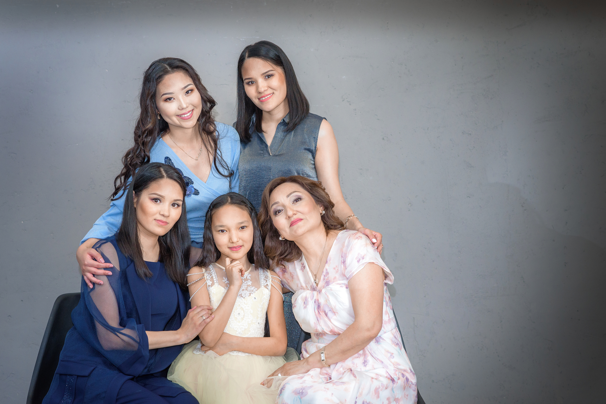 Семейный портрет. Фотограф в Алматы Новгородская Мария