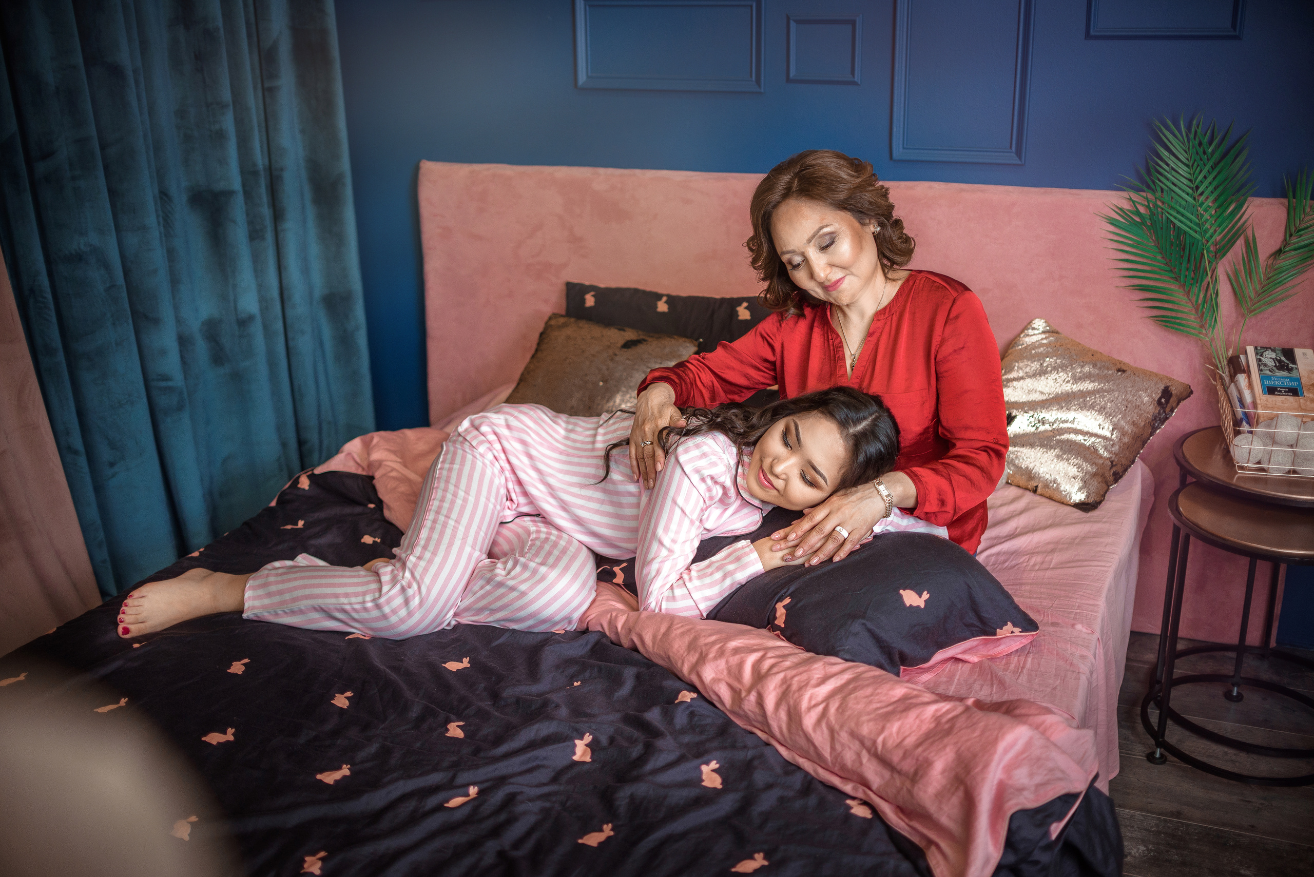 Мама и дочь. Фотограф в Алматы Новгородская Мария