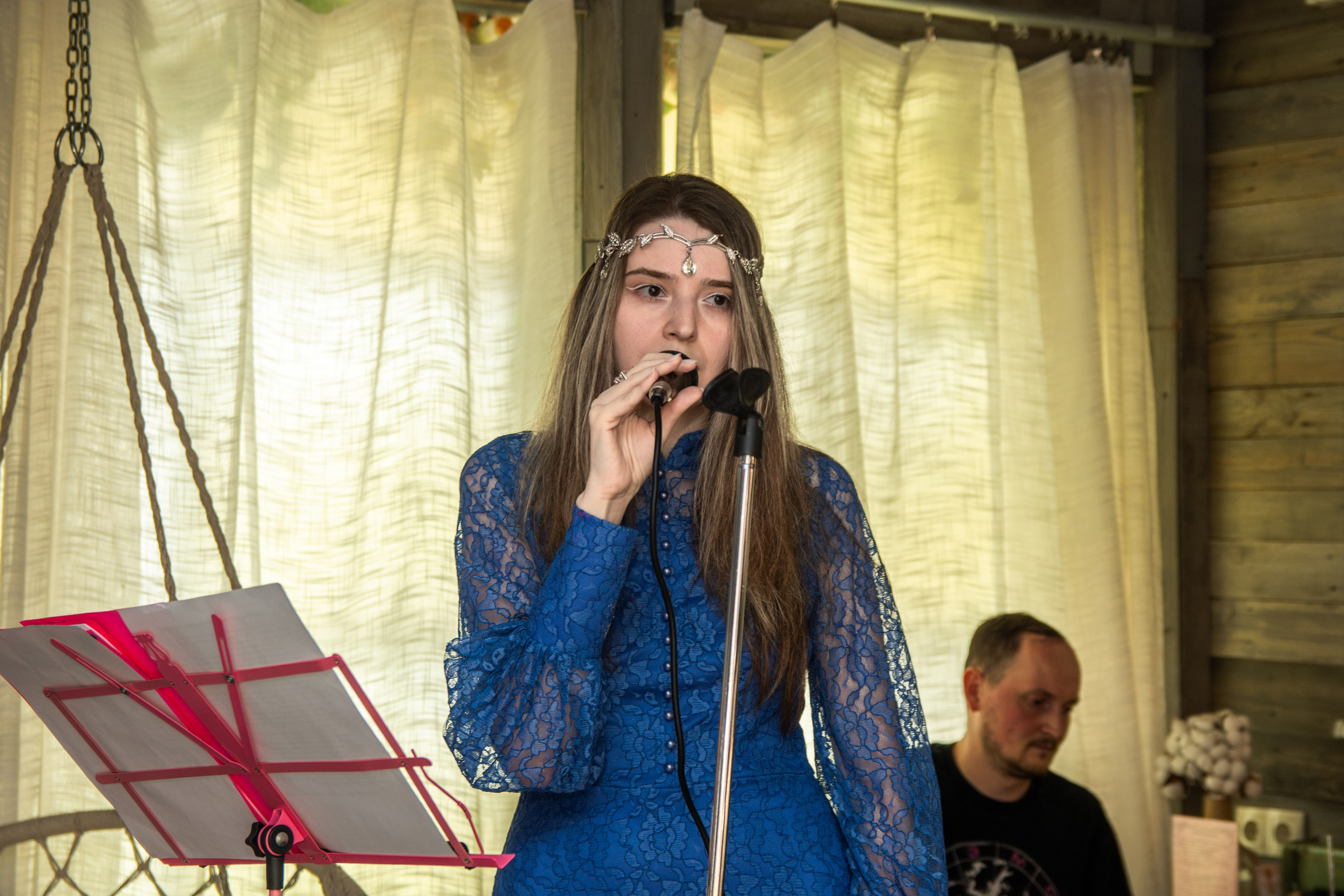 Творческий вечер автофикшн-книги Оли Черных «Абдоминально». Репортажный фотограф в Москве Legiodot