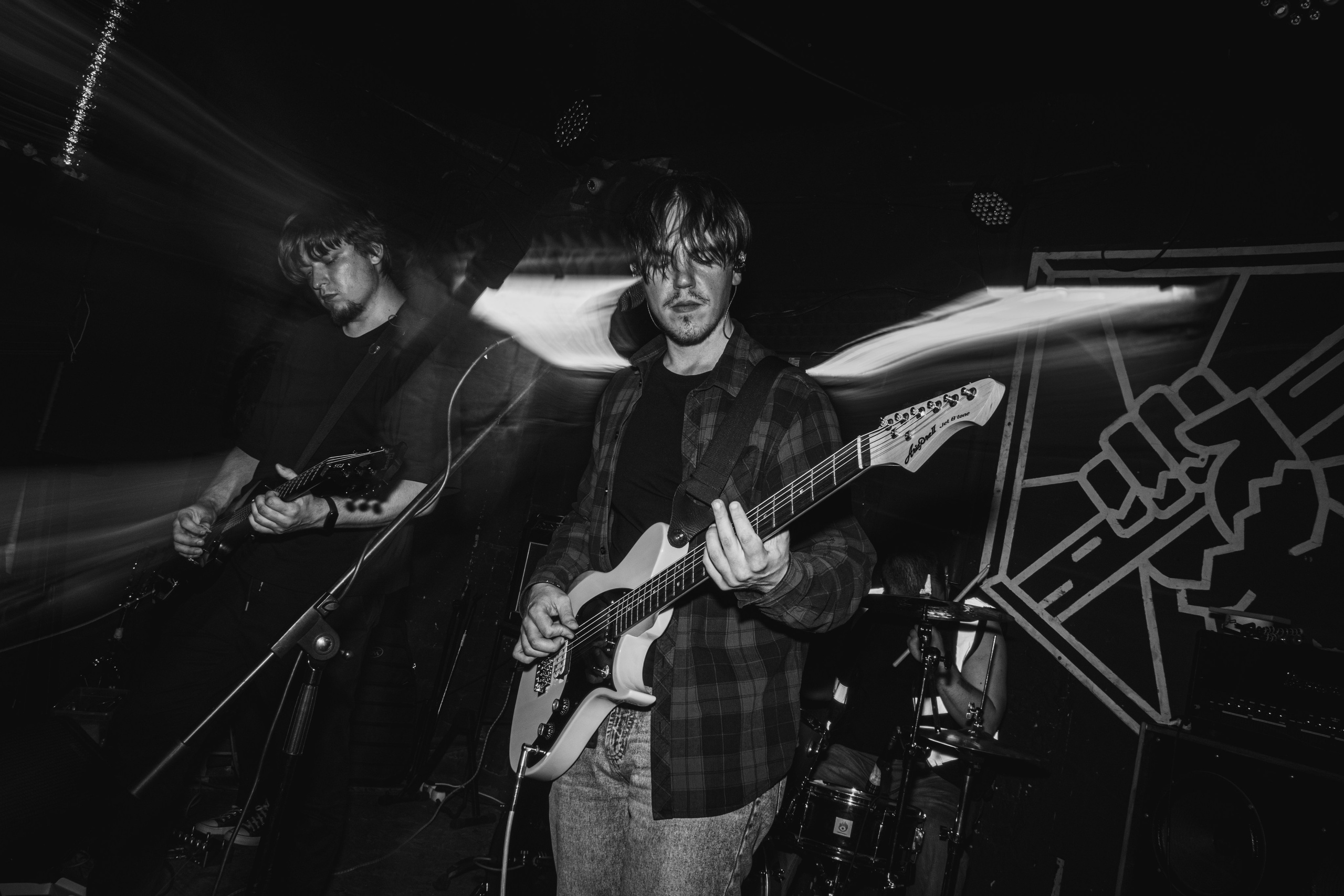 Ютани & о т м е ж & Вещи в картонной коробке 08.08.2025. Репортажный фотограф в Москве Legiodot