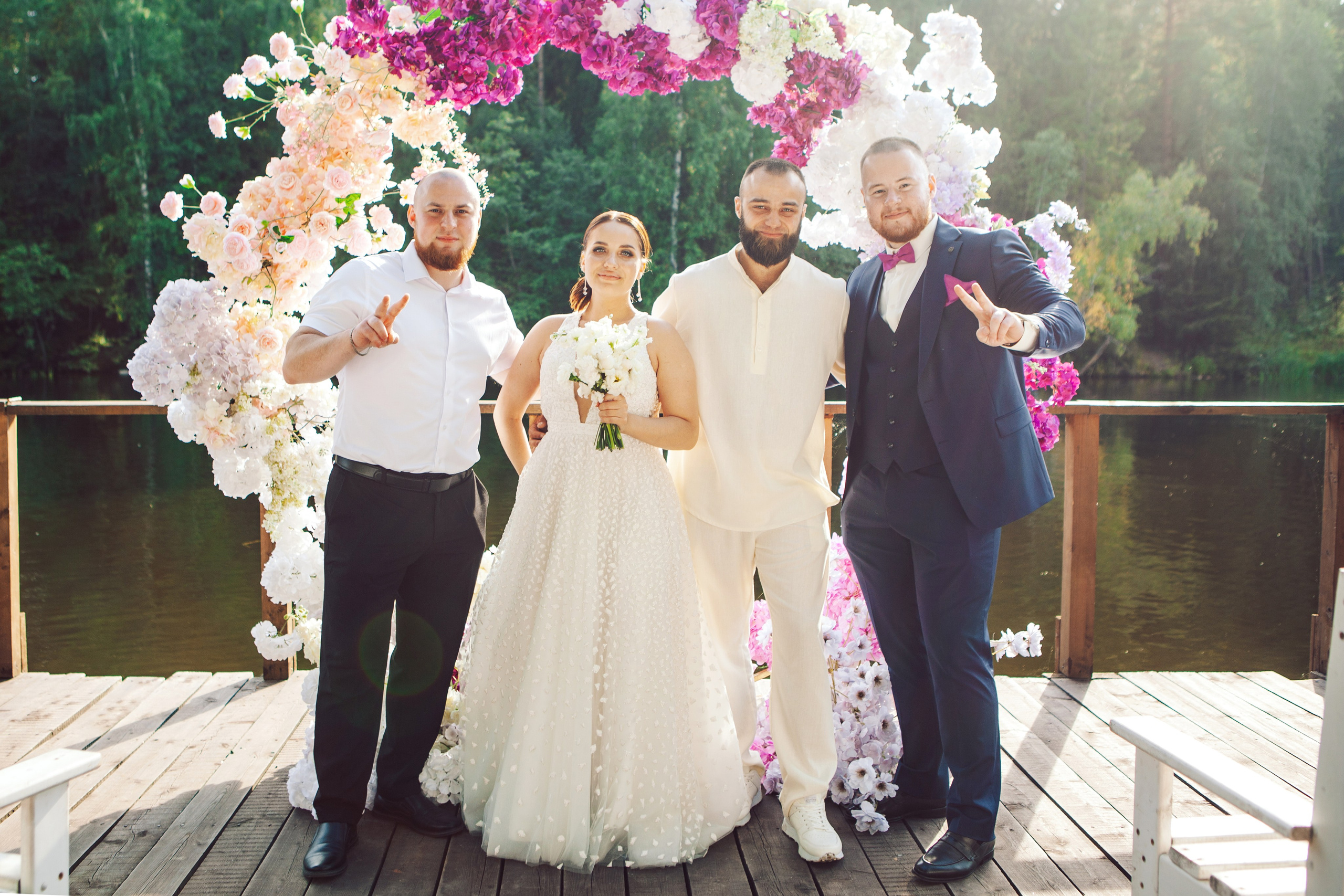 Свадебная фотосессия в отеле hartwell hotel и на патриарших прудах. Фотограф Ольга Ефремова