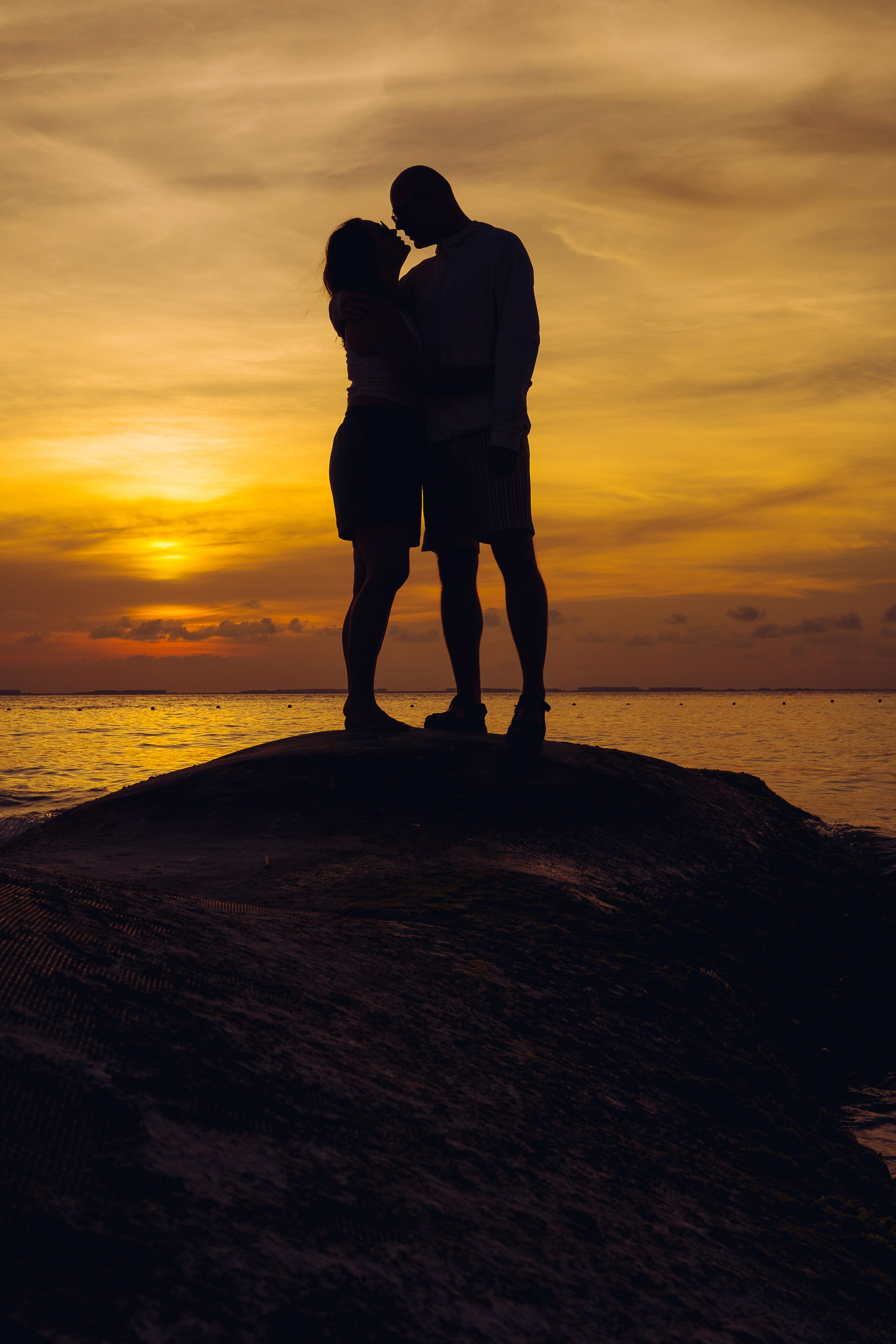 Weddings & Engagement Sessions. Margarita Rodionova — a contemporary lens-based artist currently working in Cancun, Mexico